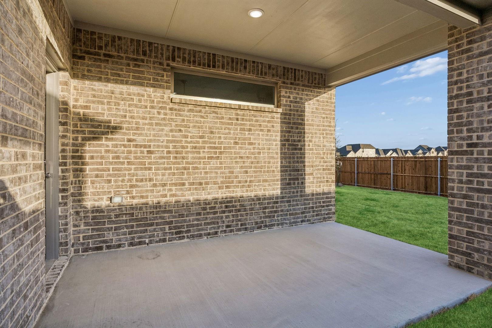 main property photo 37
