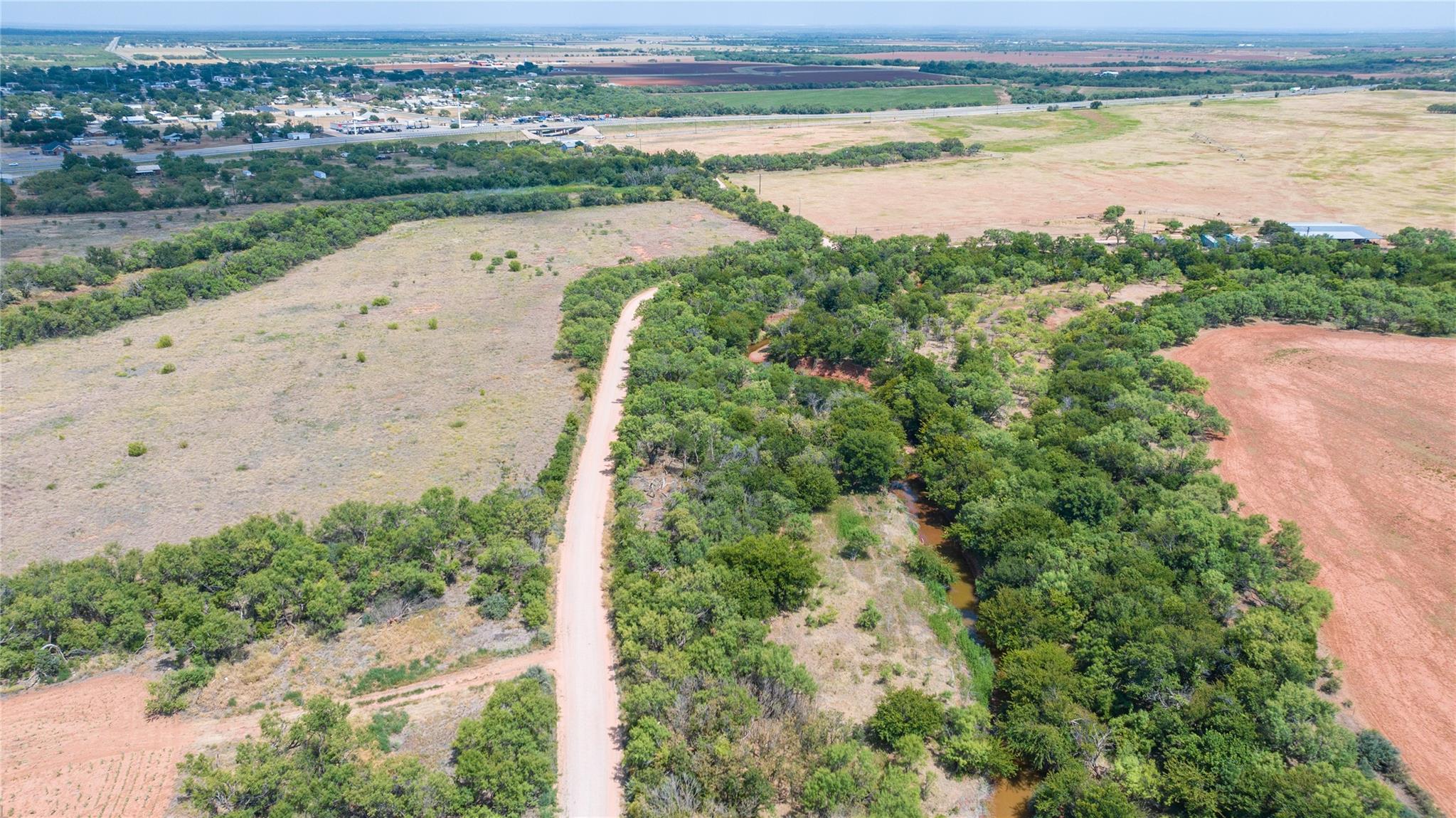 main property photo 19