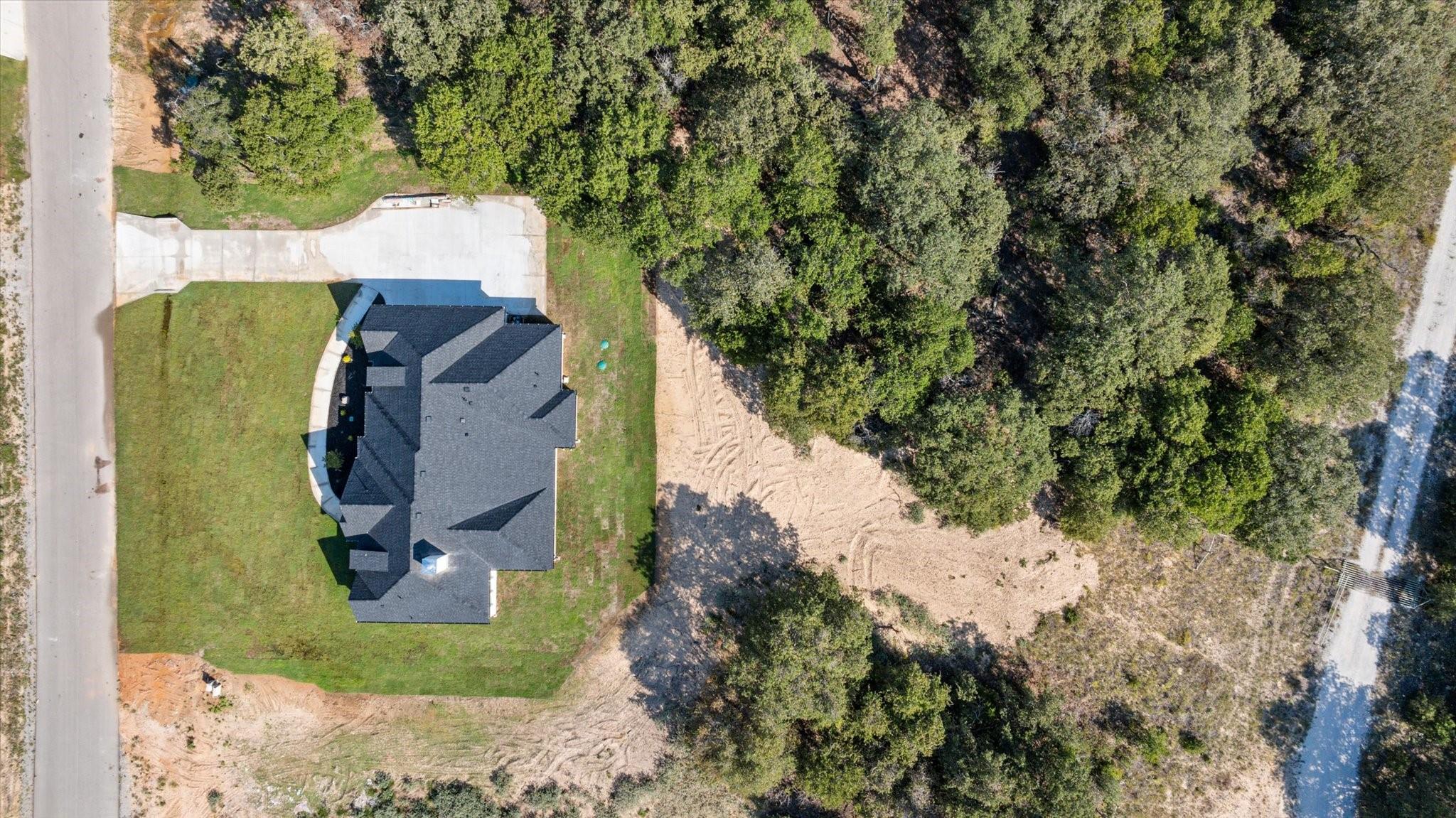 main property photo 25