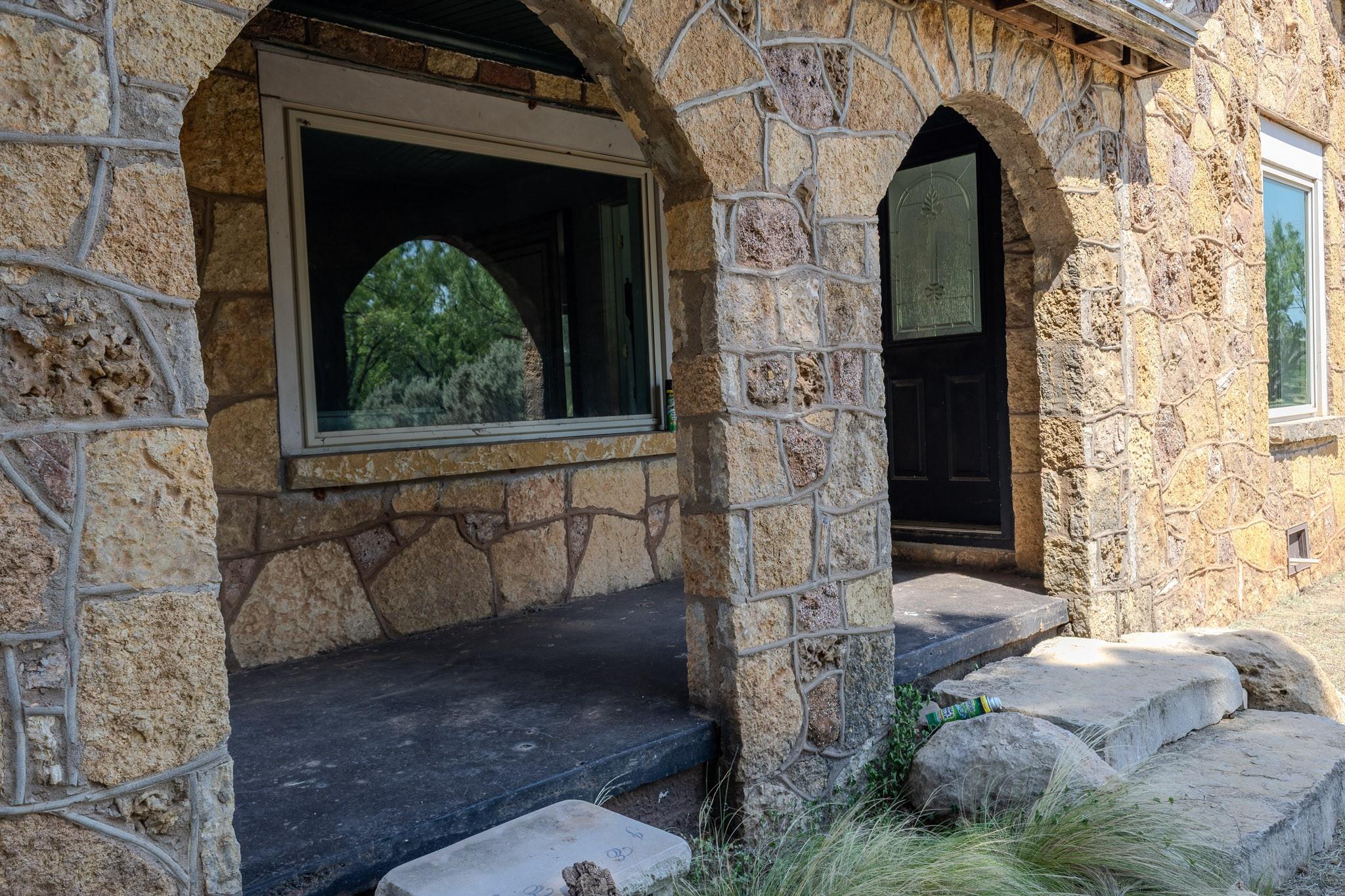 main property photo 7