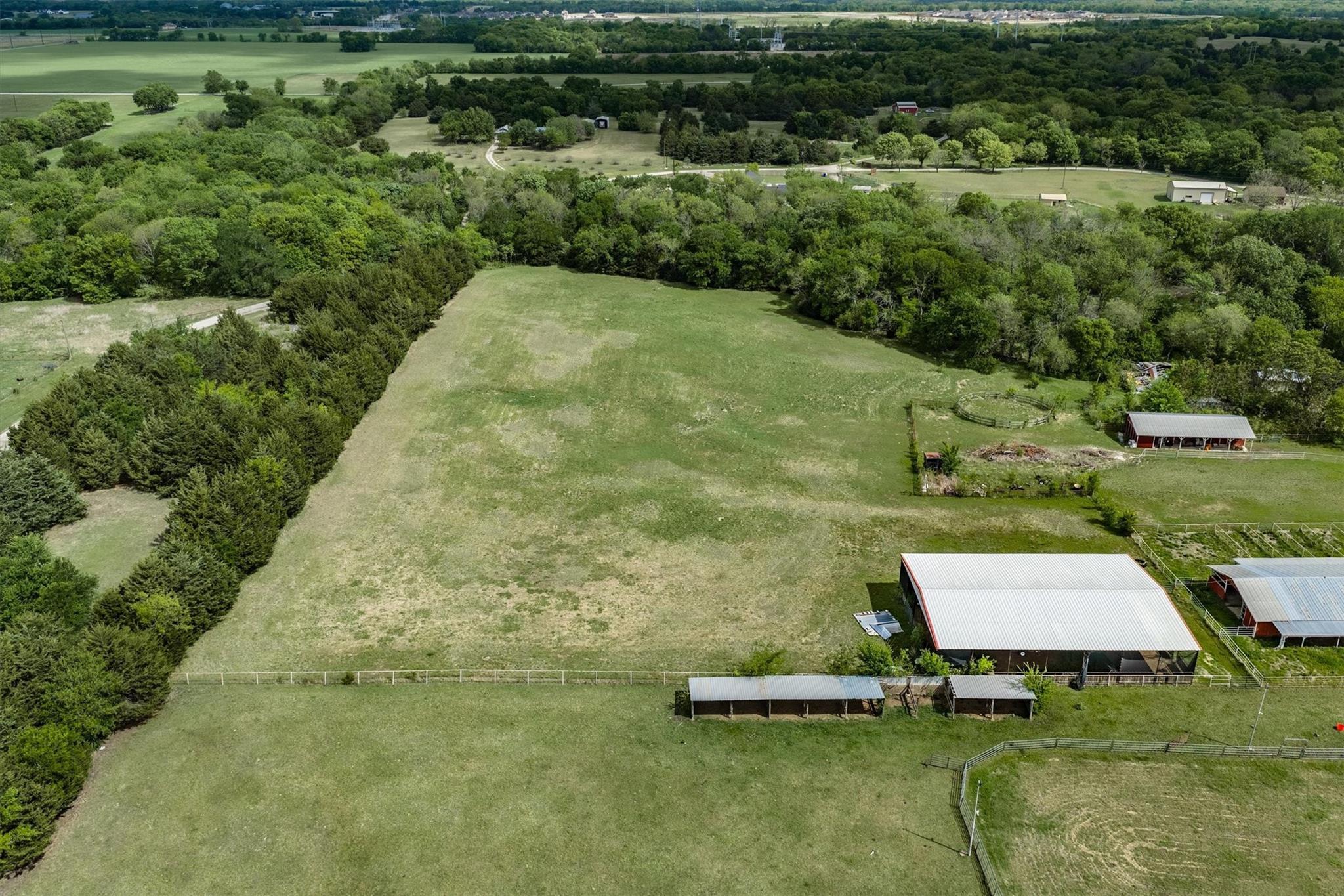 main property photo 18