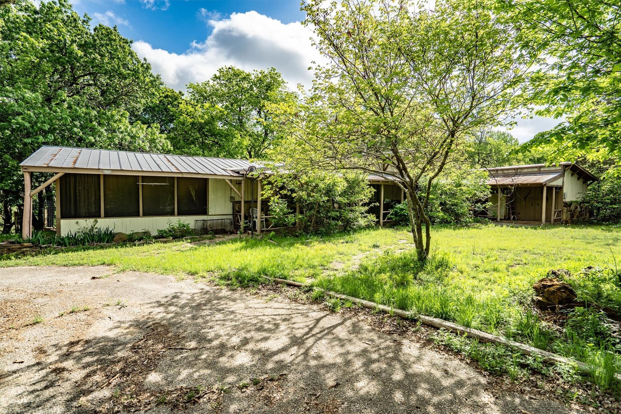 main property photo 22