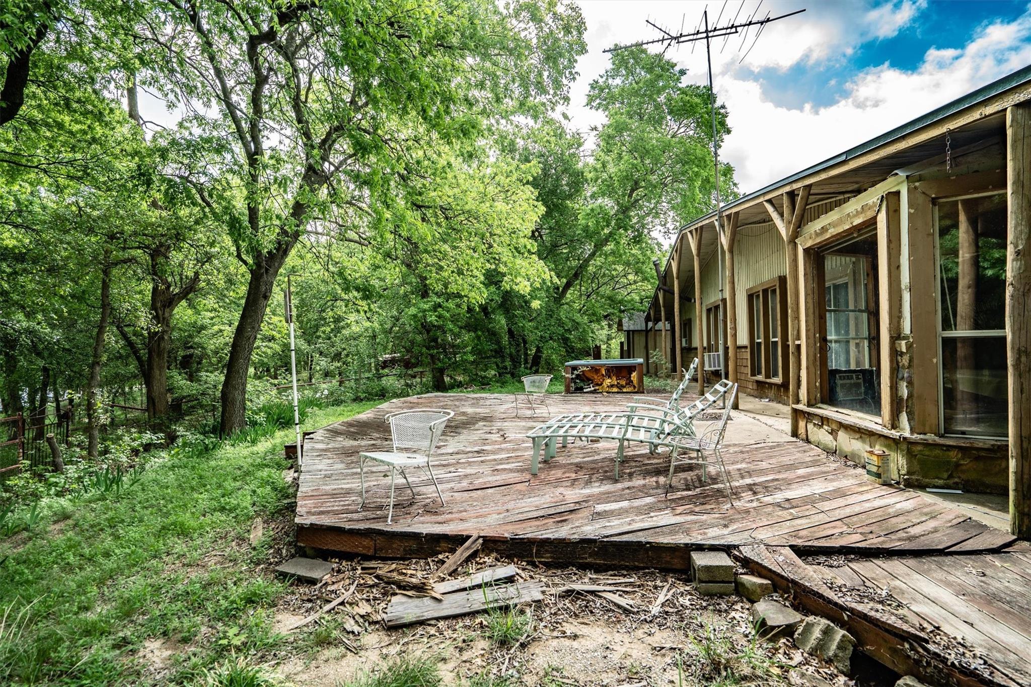 main property photo 37