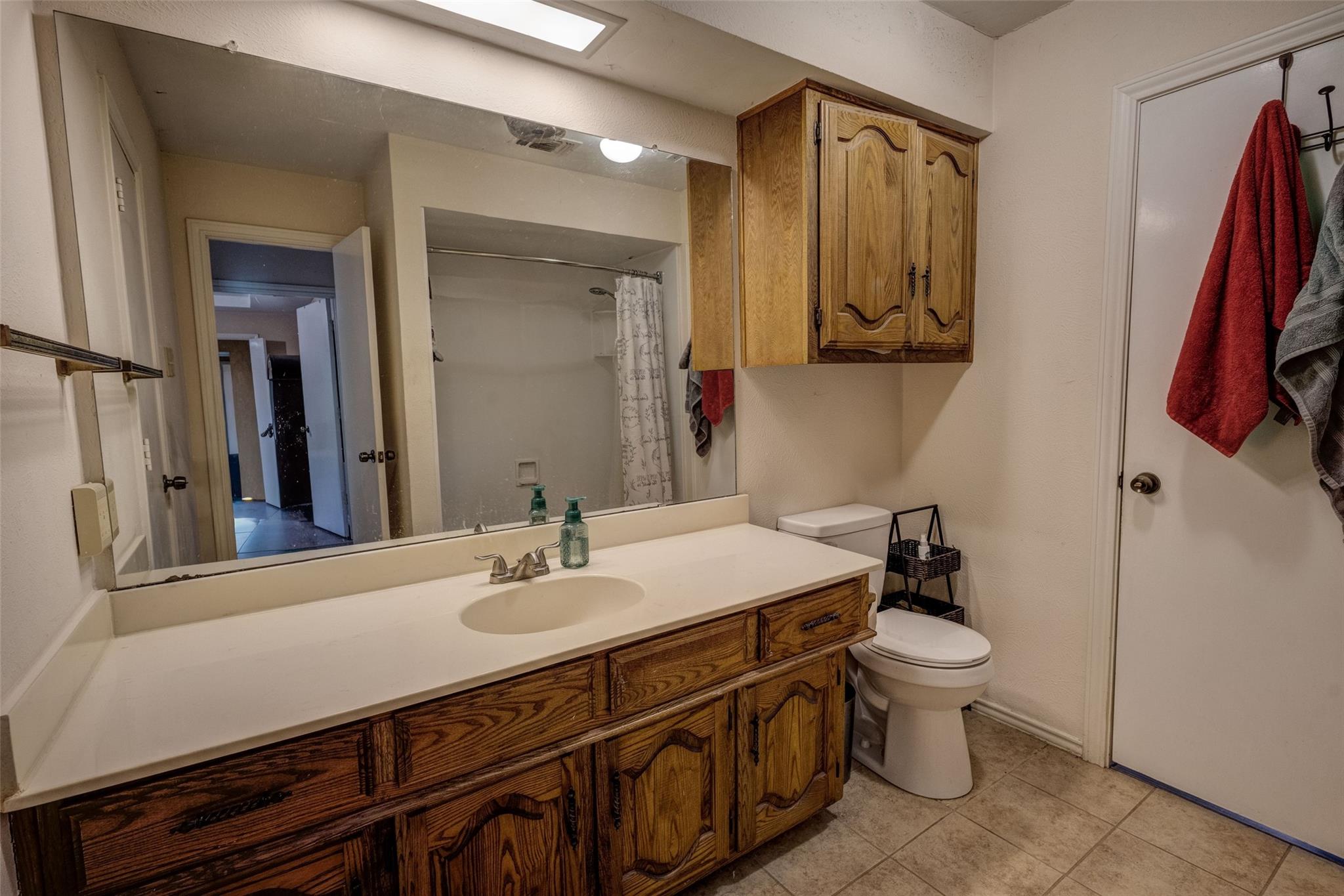 main property photo 8