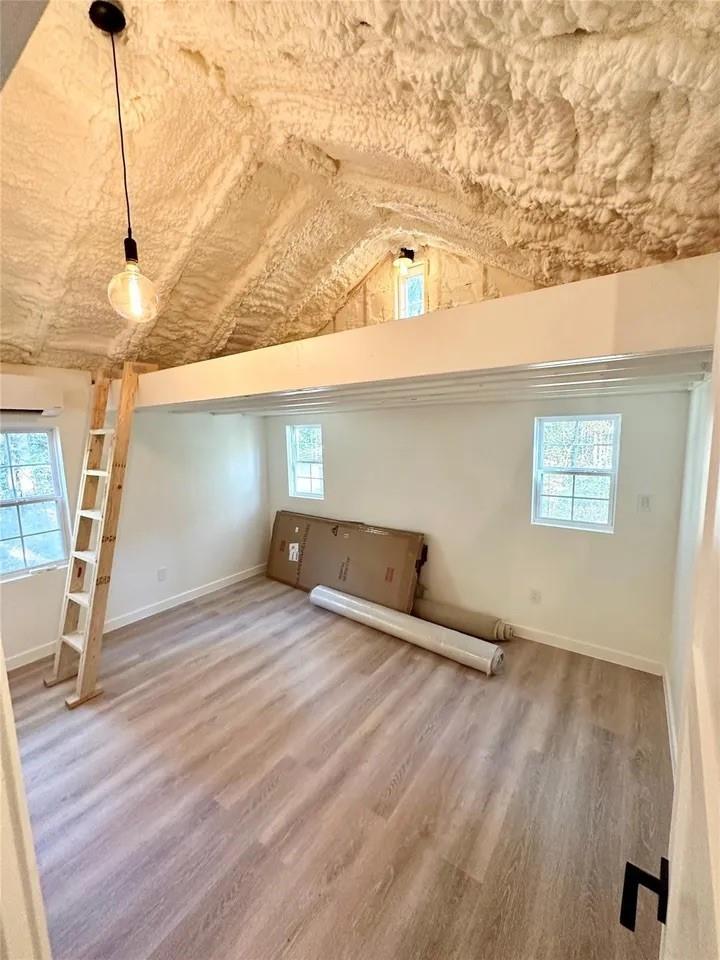 property viewer photo 7
