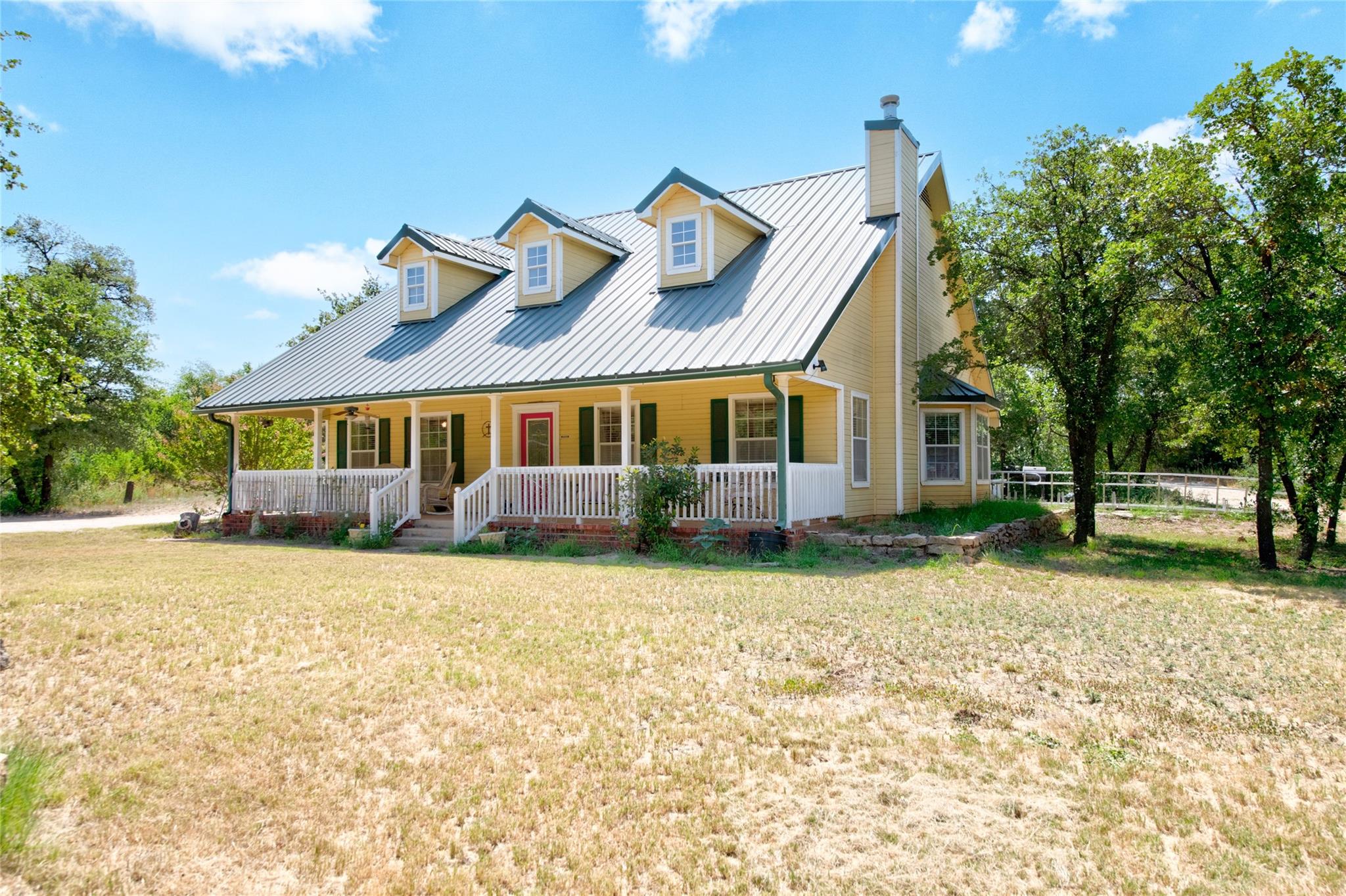 main property photo 4