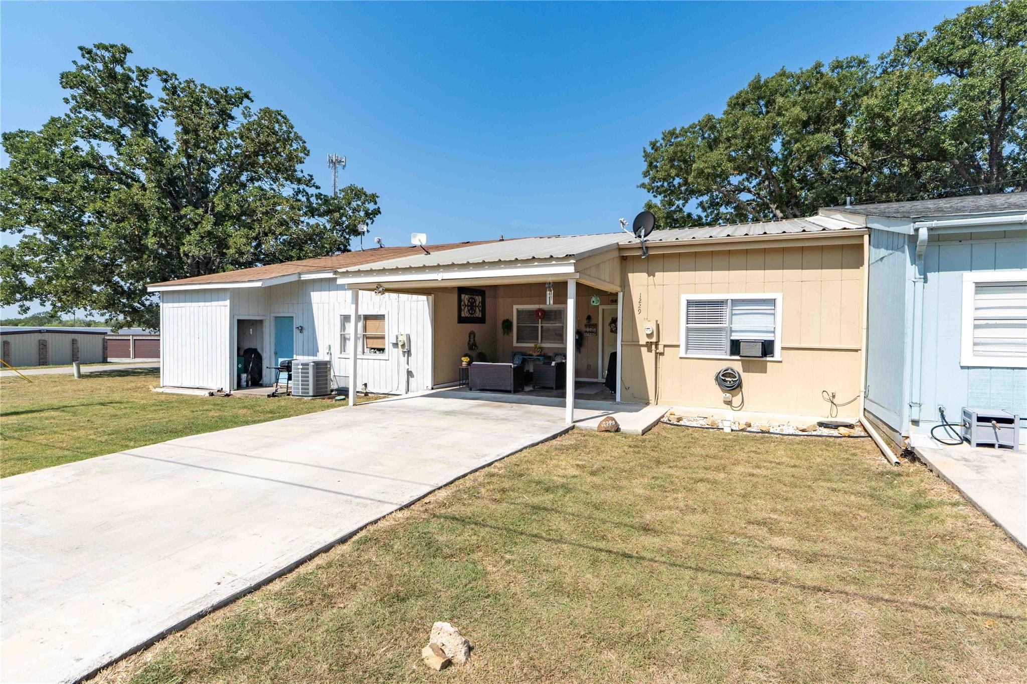 main property photo 6
