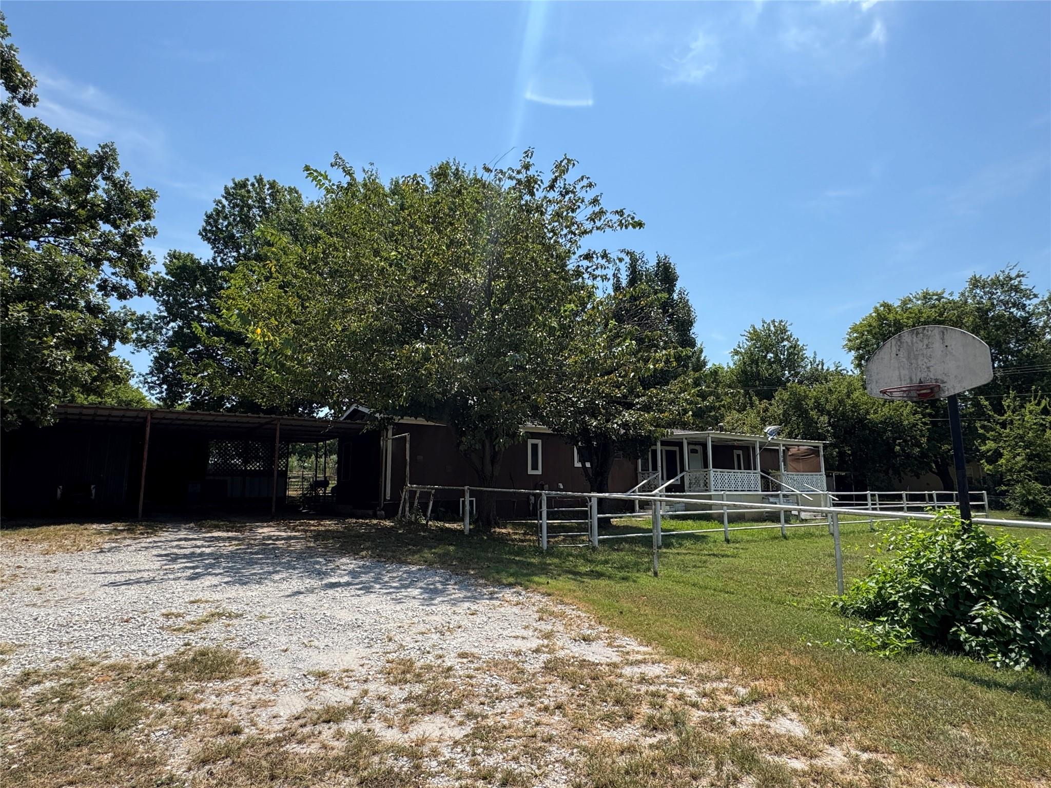 main property photo 23