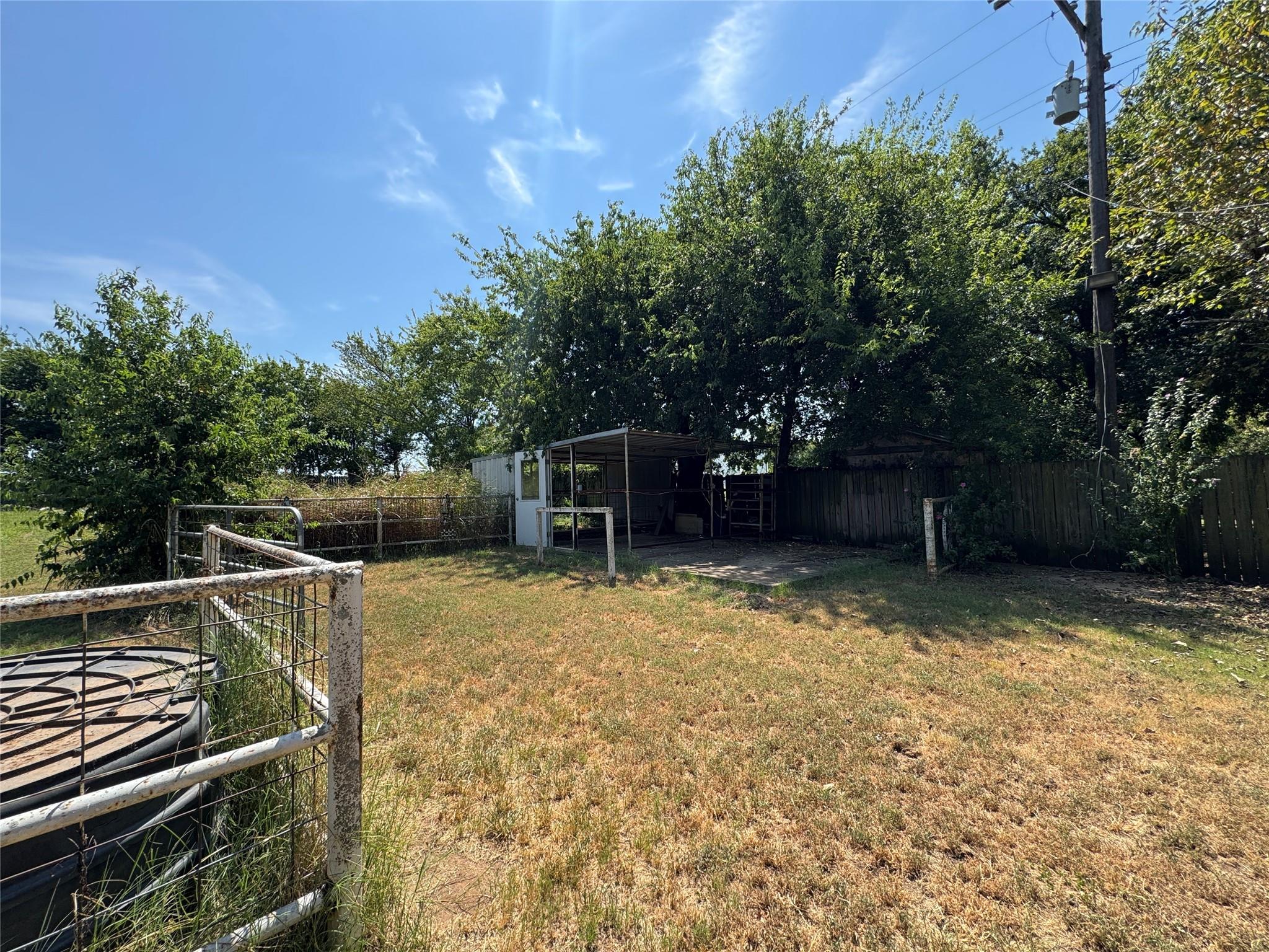 main property photo 24