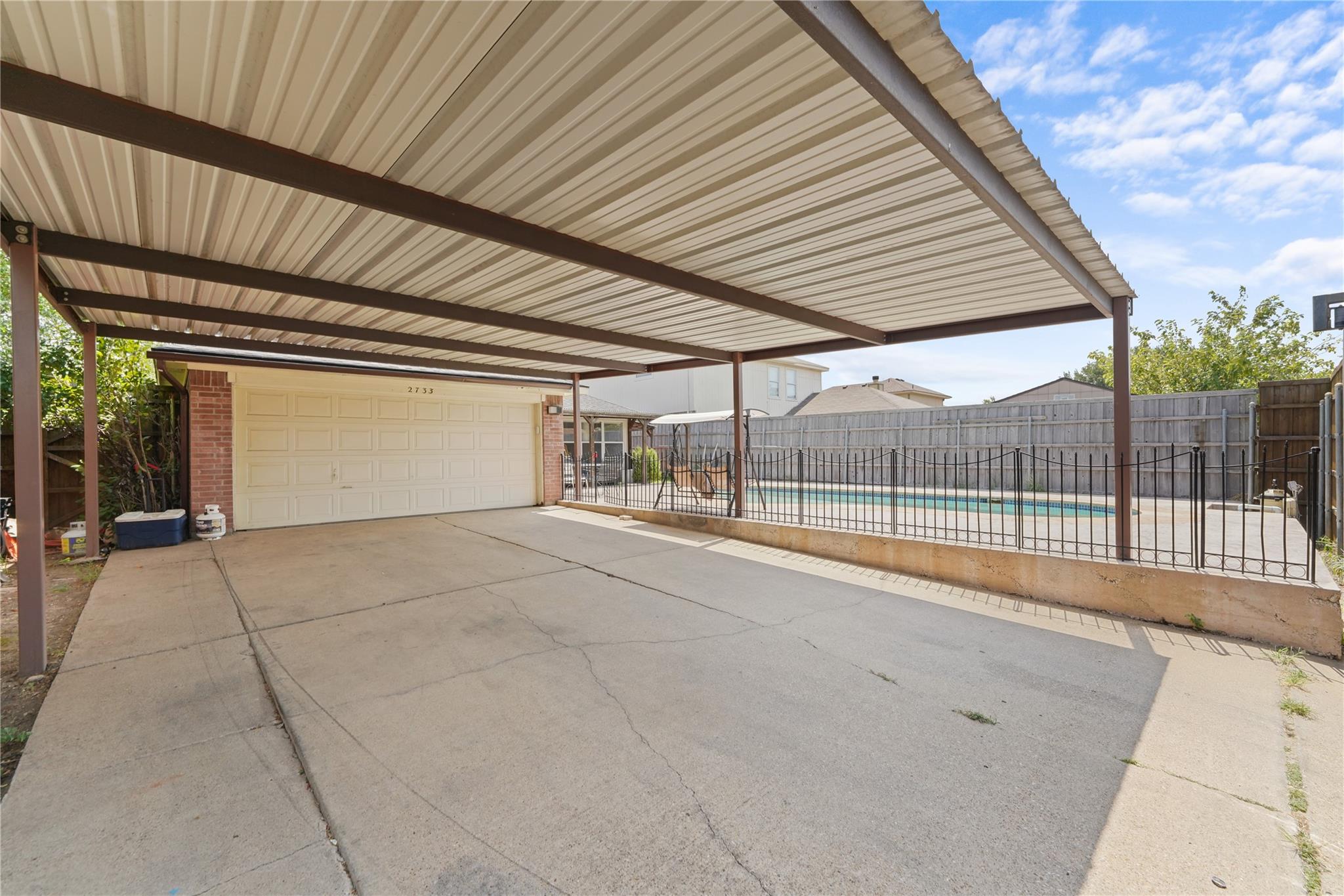main property photo 15