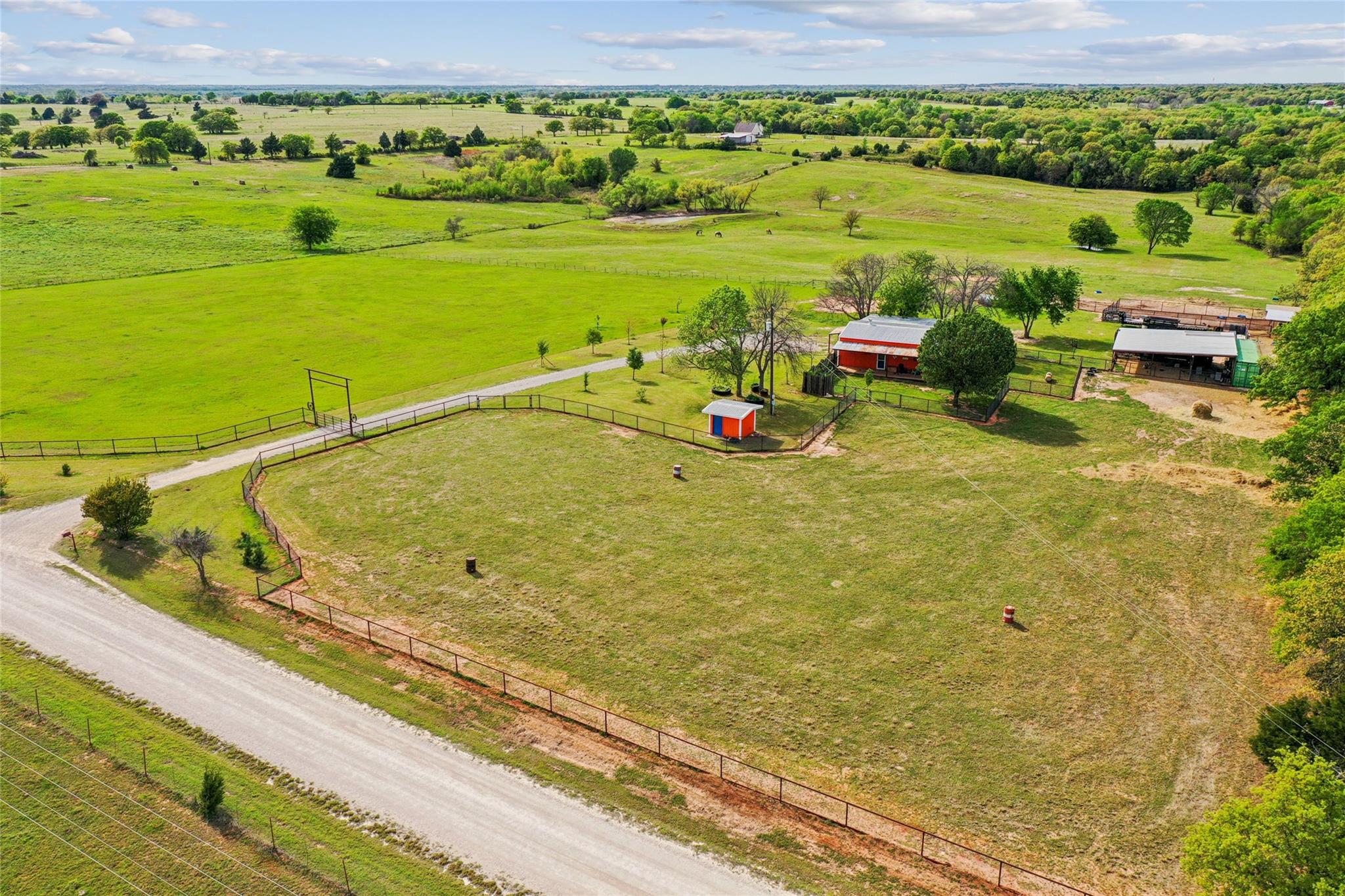 main property photo 3