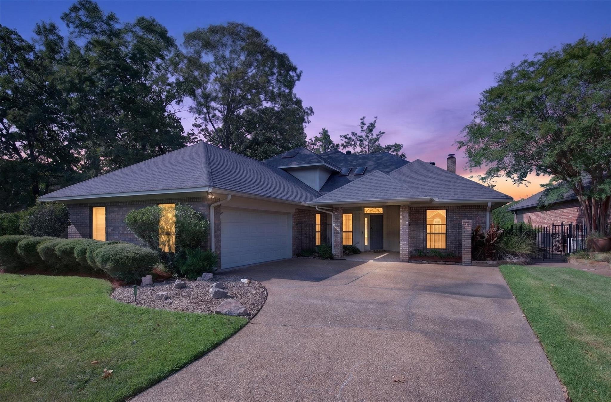 main property photo 0