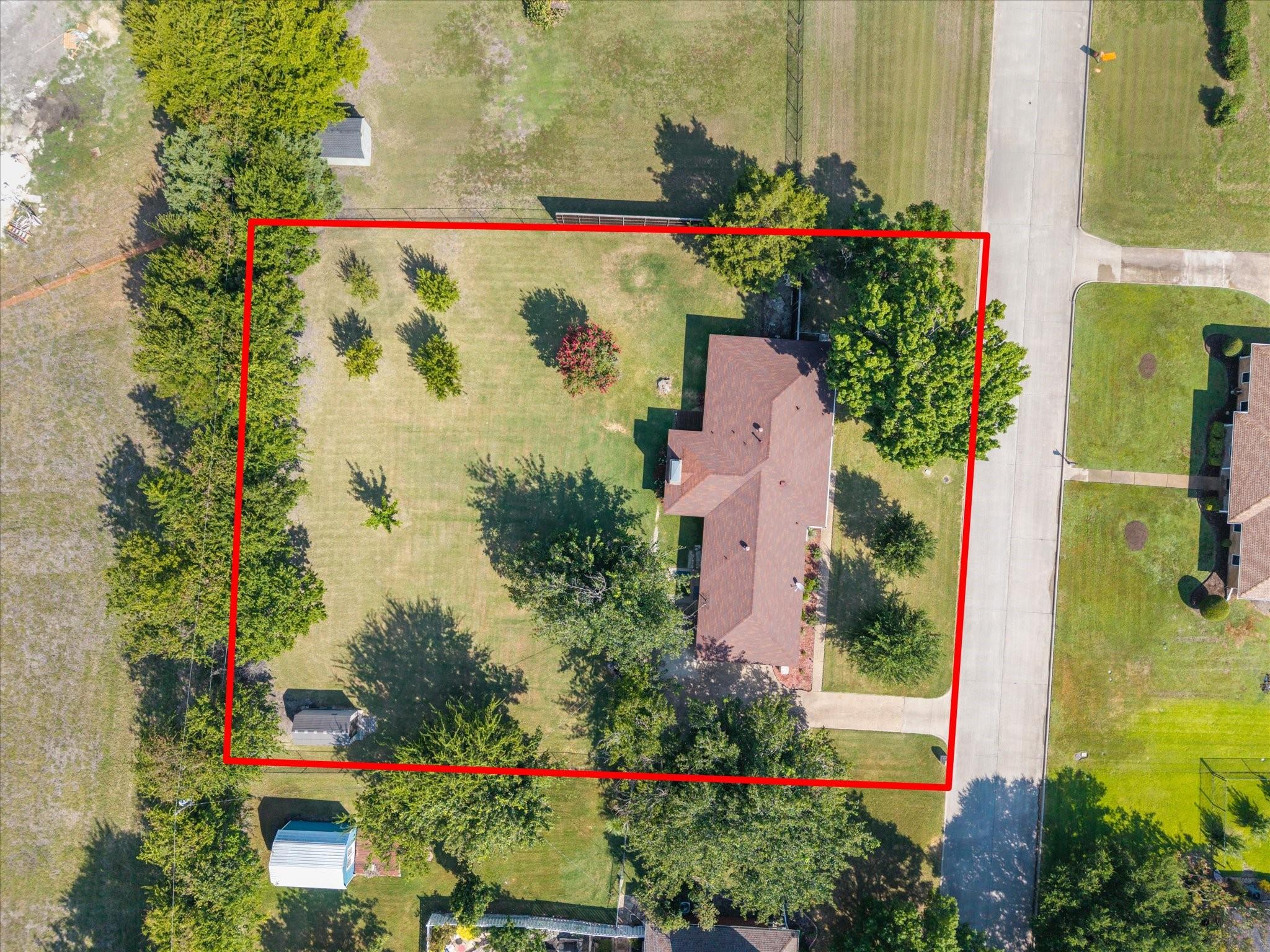 main property photo 26