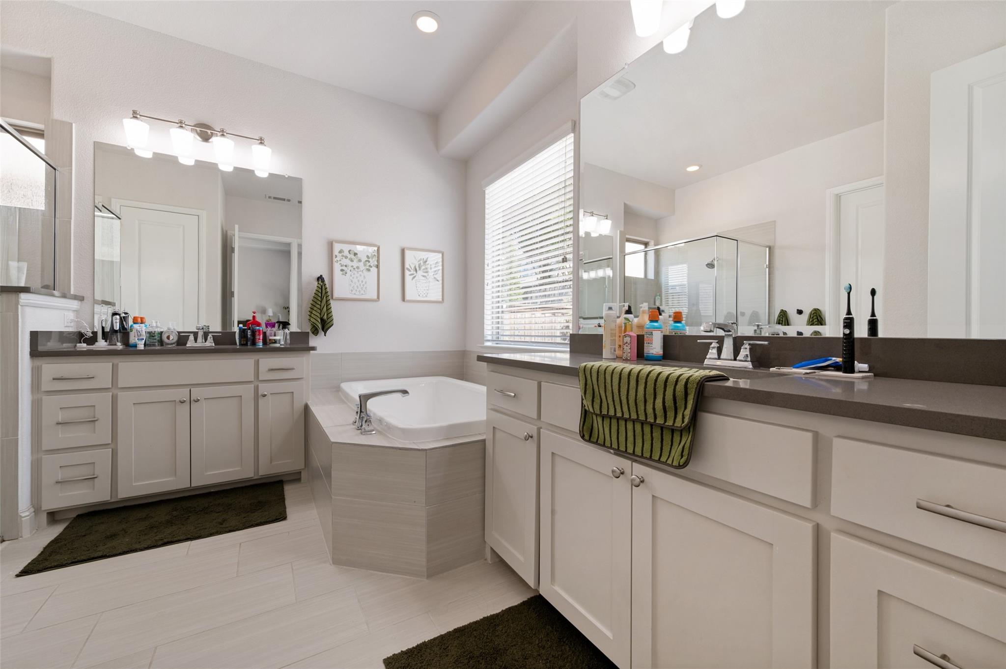 property viewer photo 13
