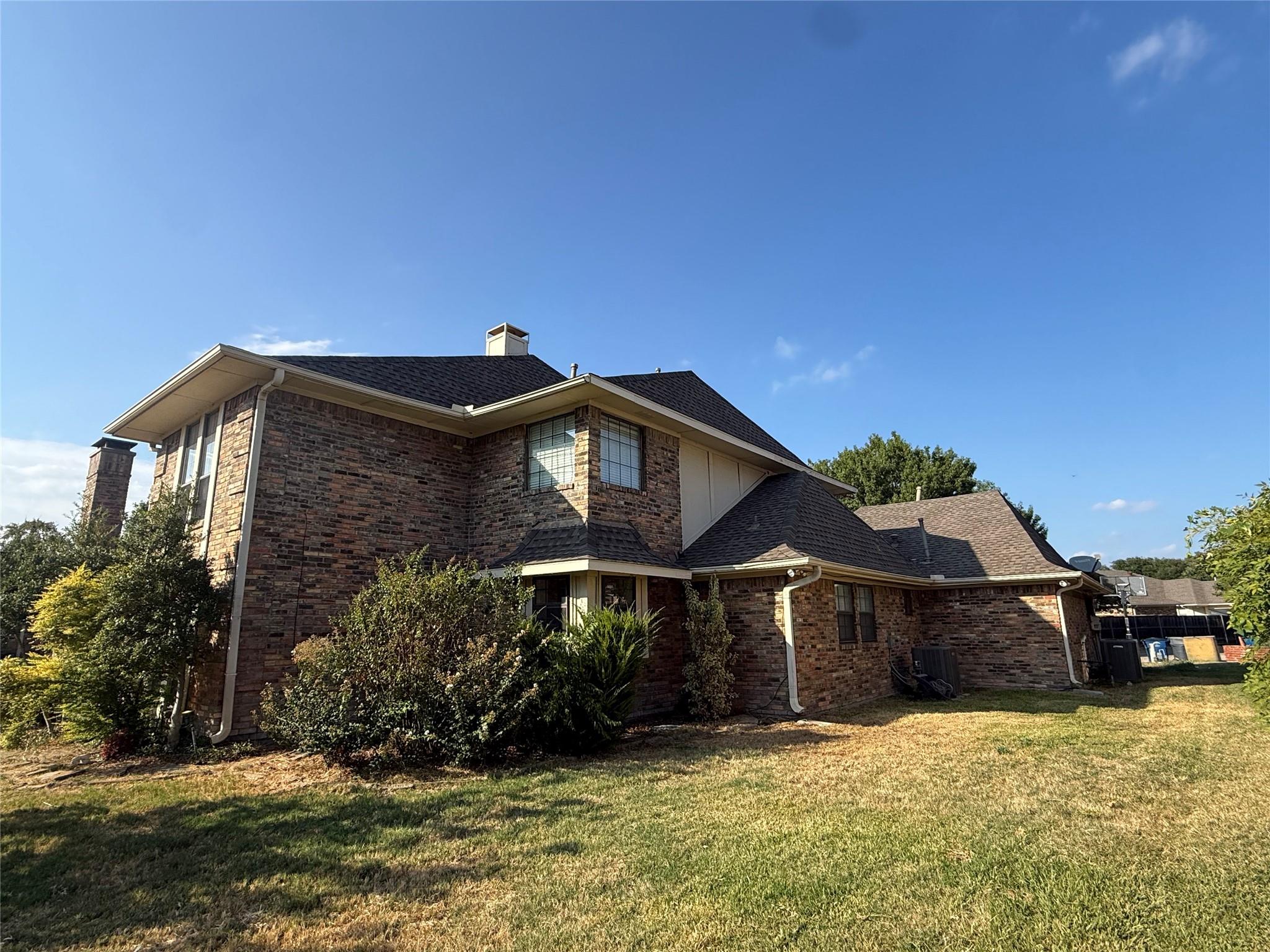 main property photo 9