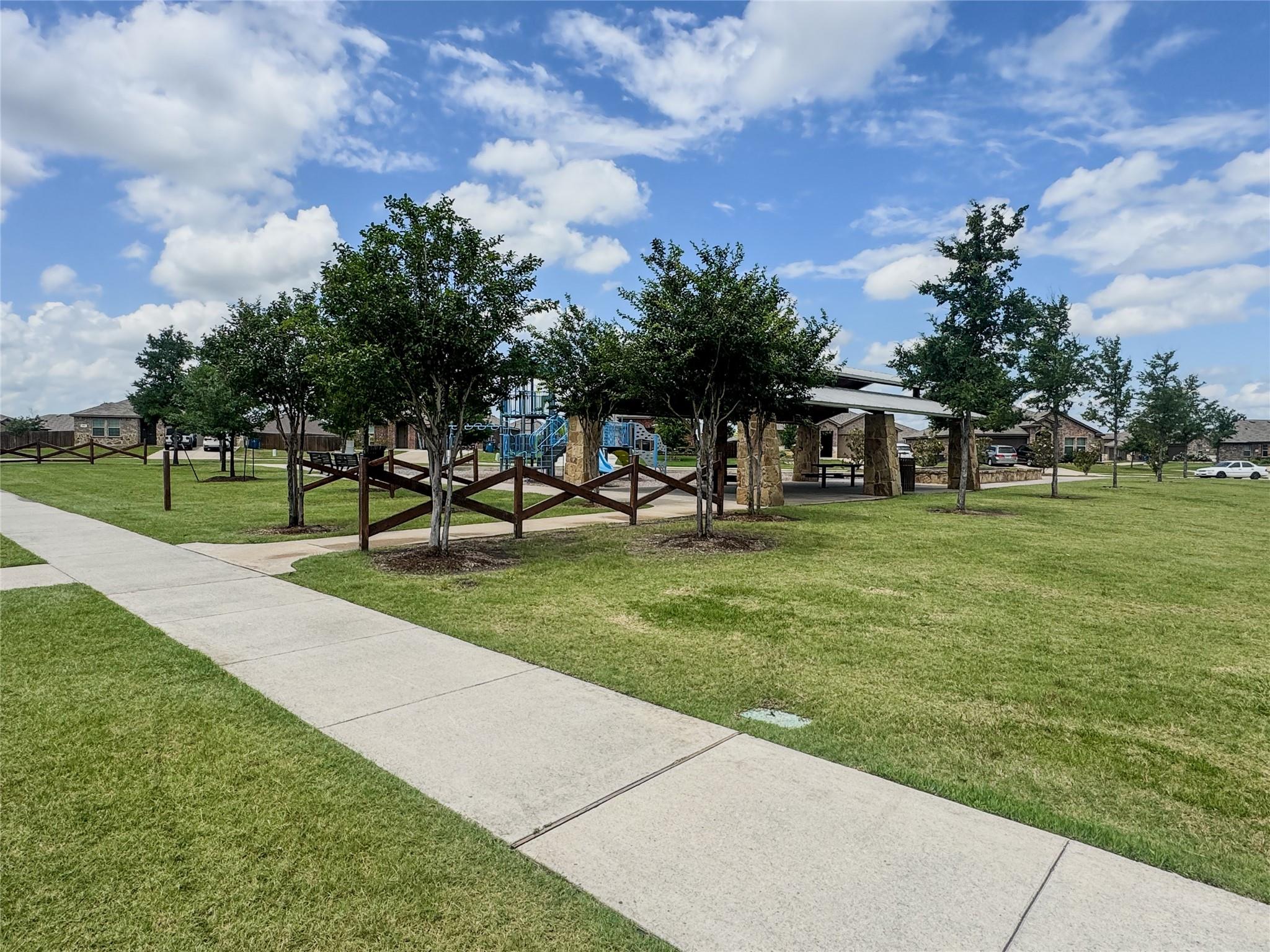 main property photo 23