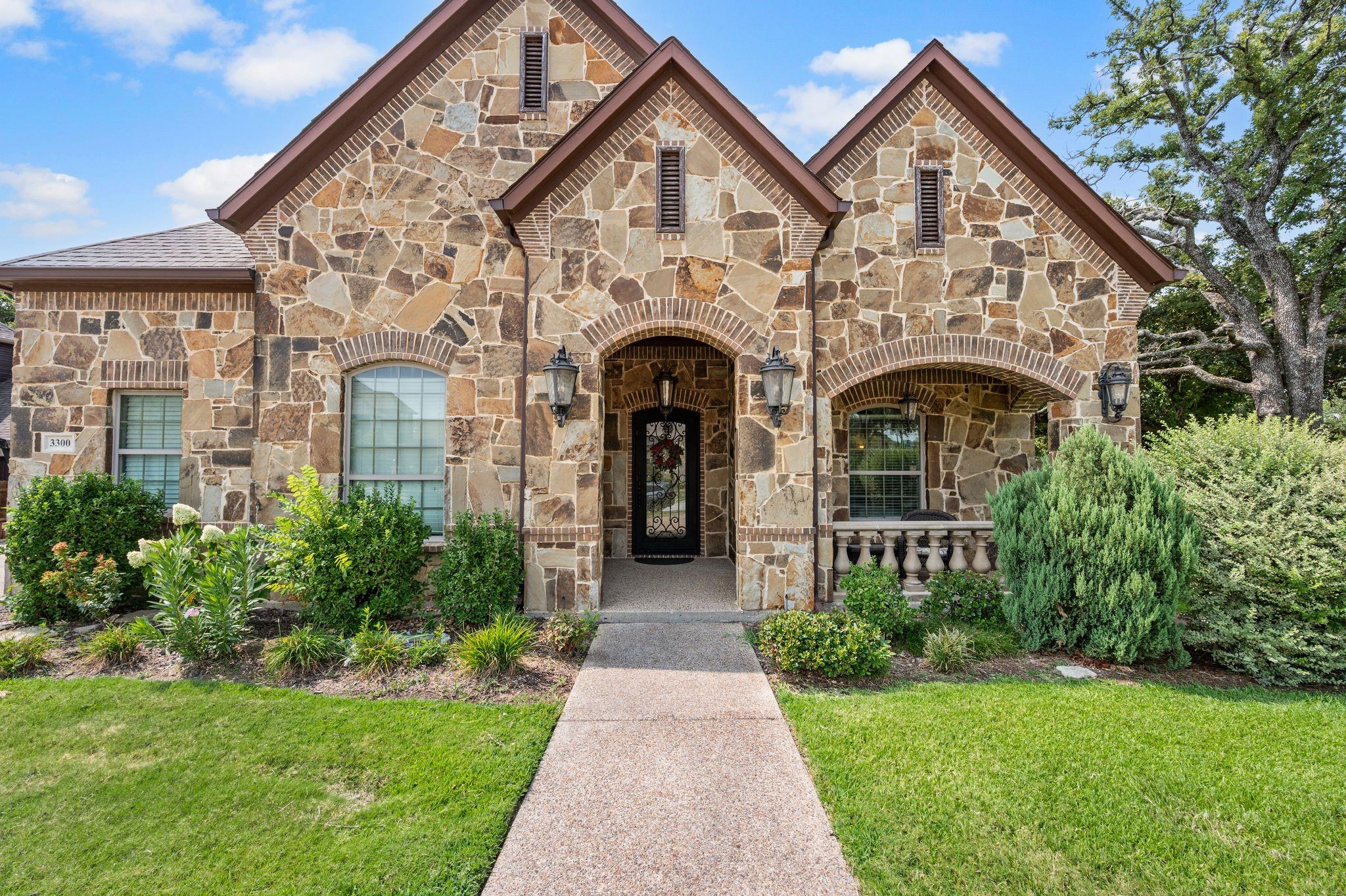 main property photo 3