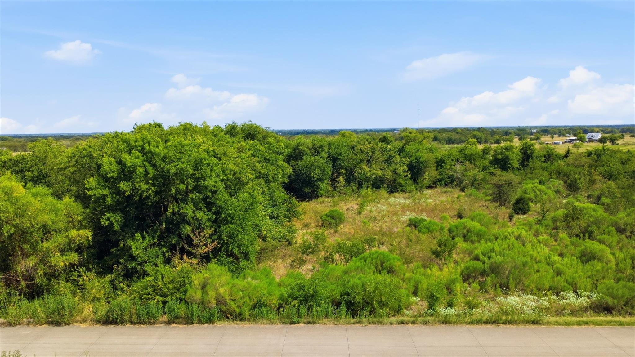 main property photo 16