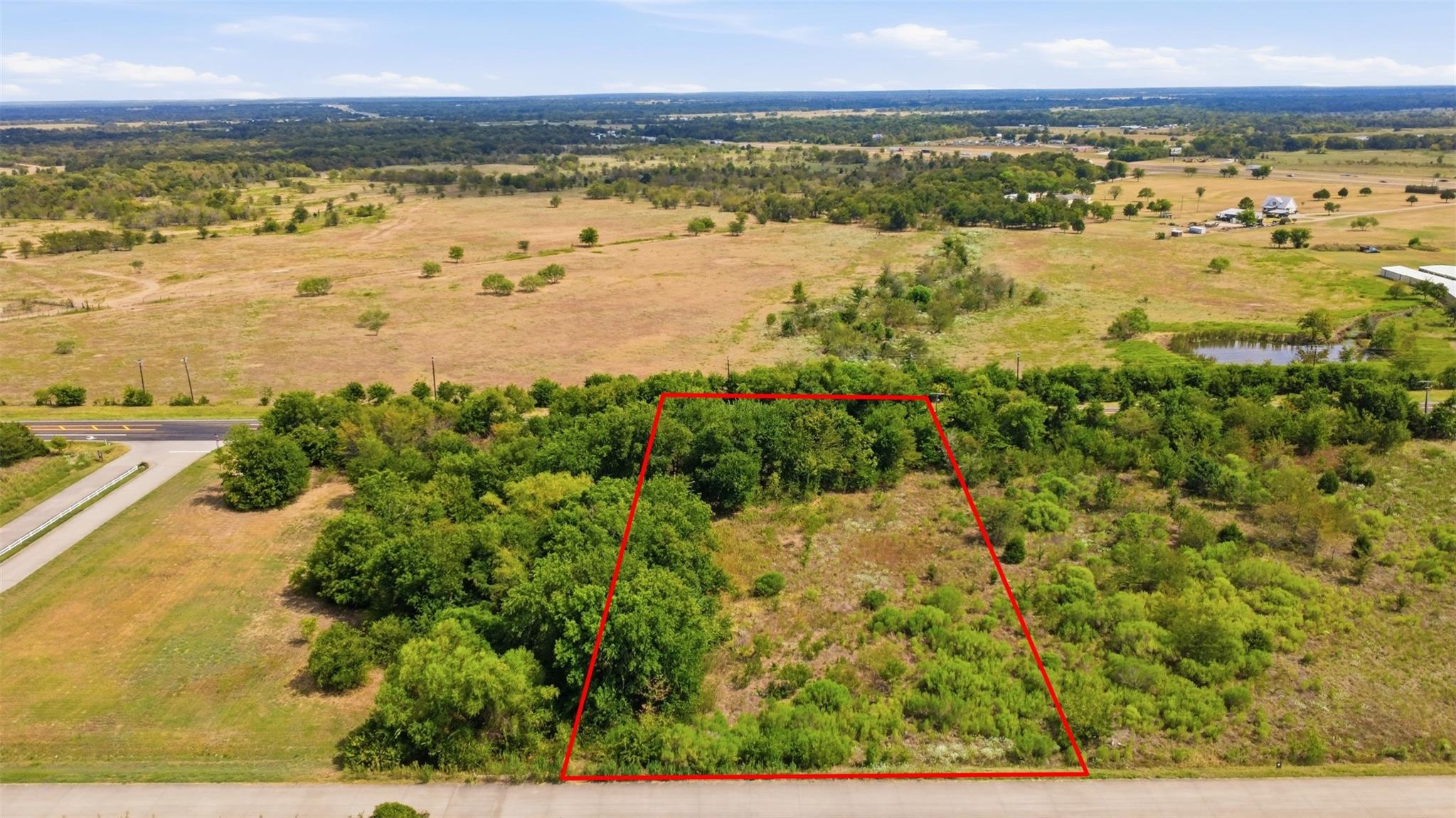main property photo 9