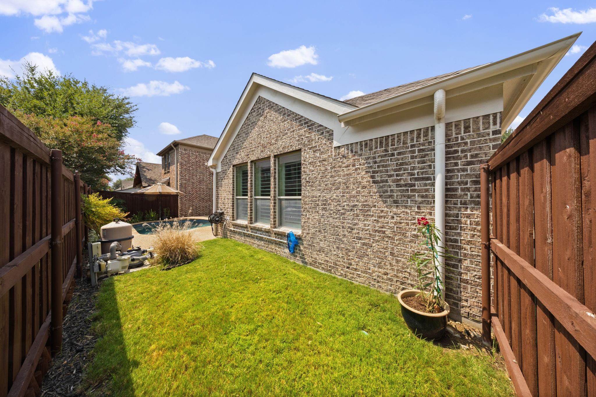 main property photo 26