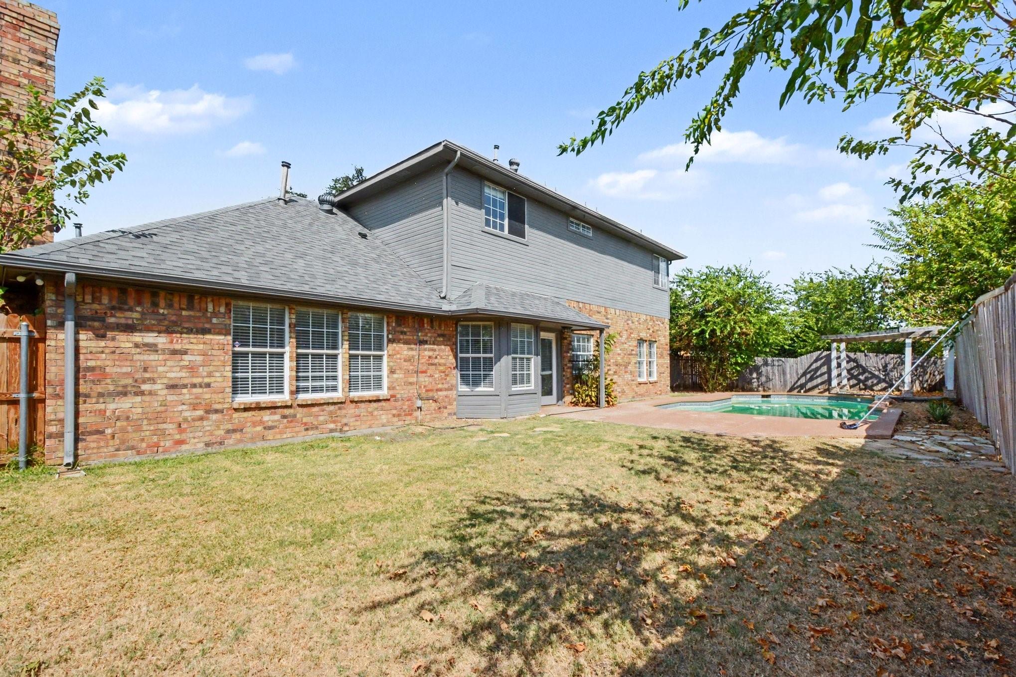 main property photo 26