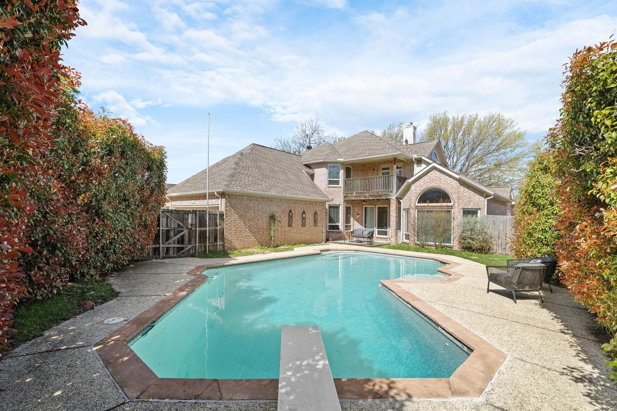 main property photo 36