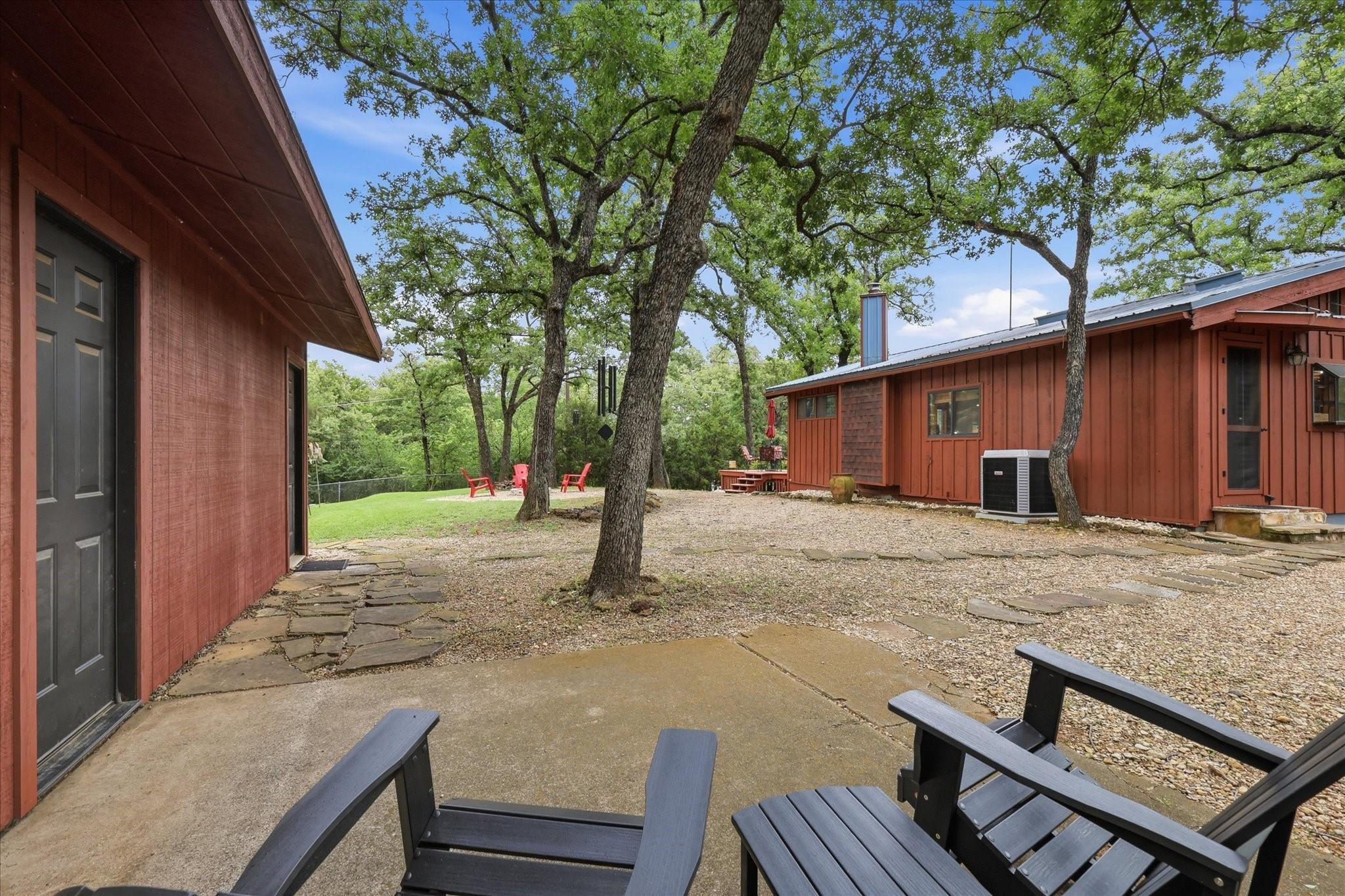 main property photo 17