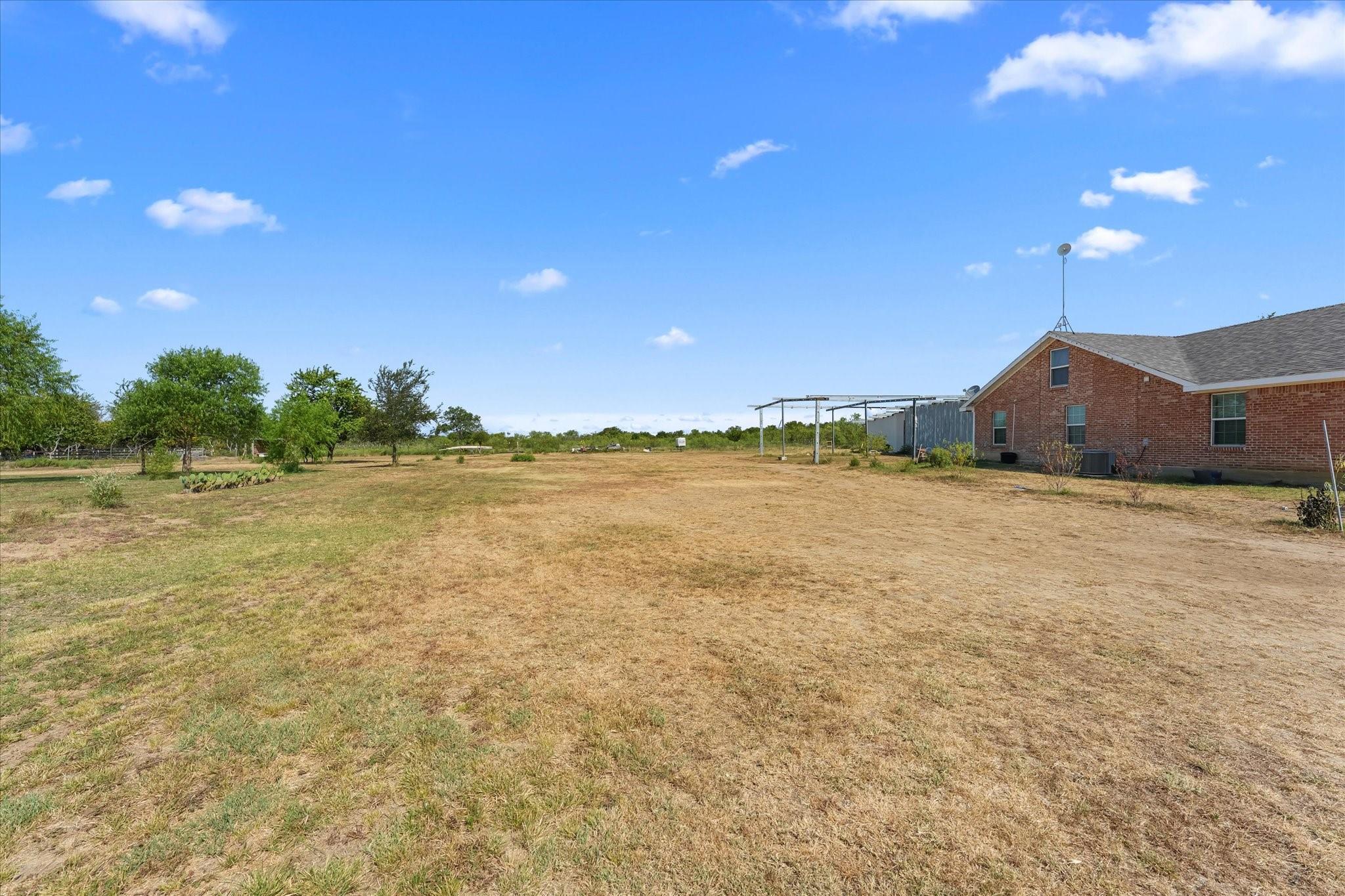 main property photo 23