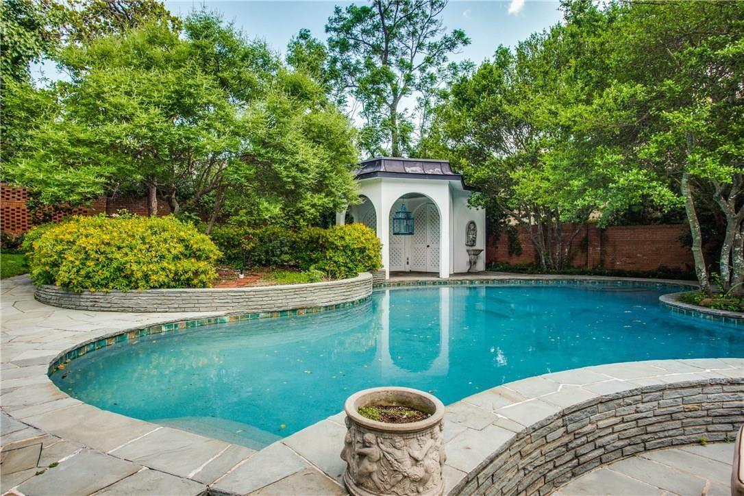 main property photo 28