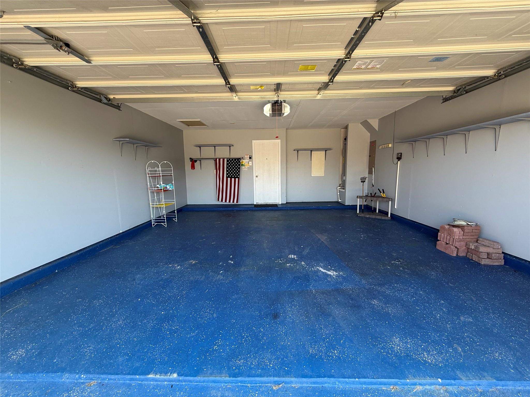 main property photo 19