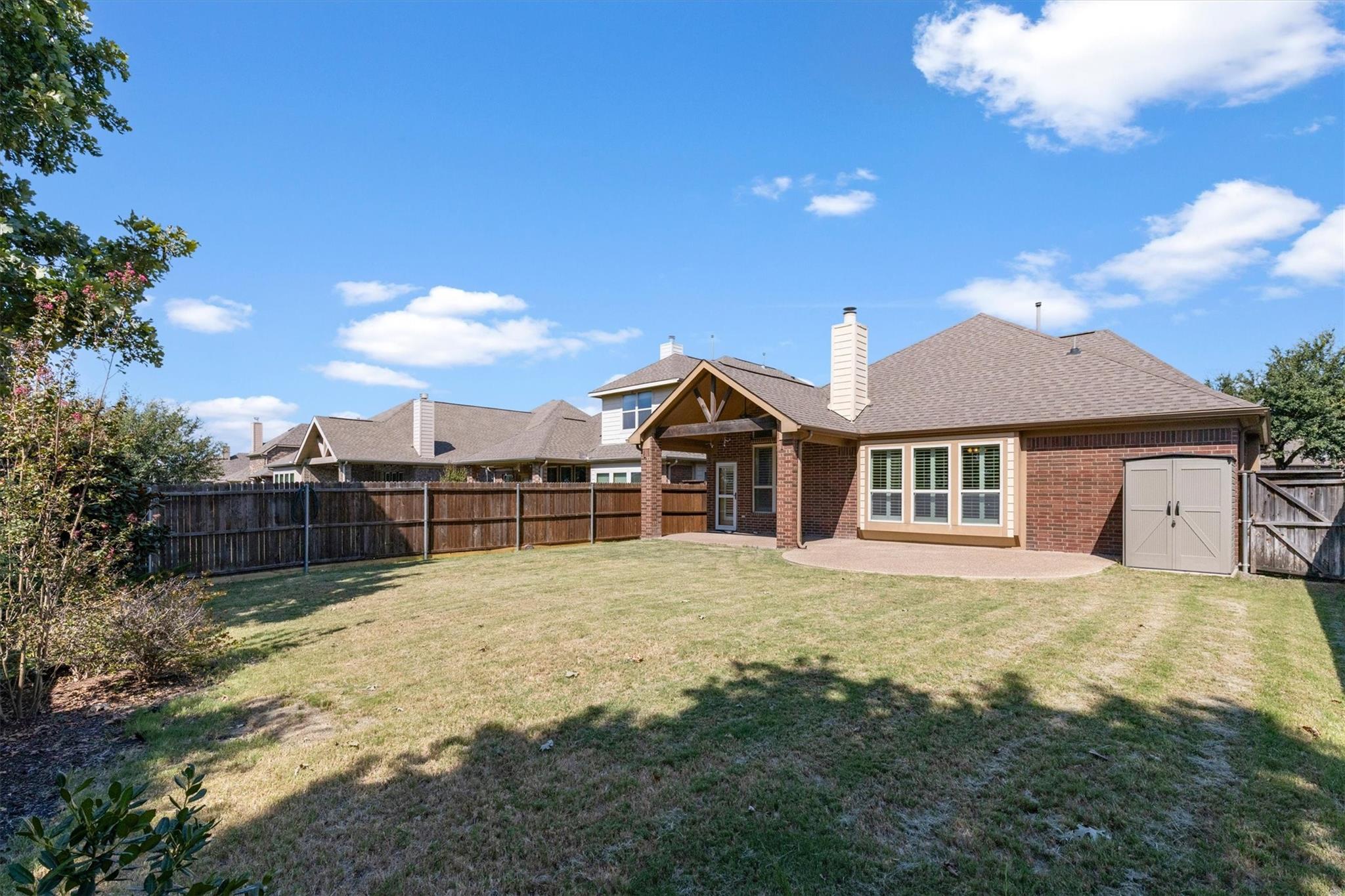 main property photo 27