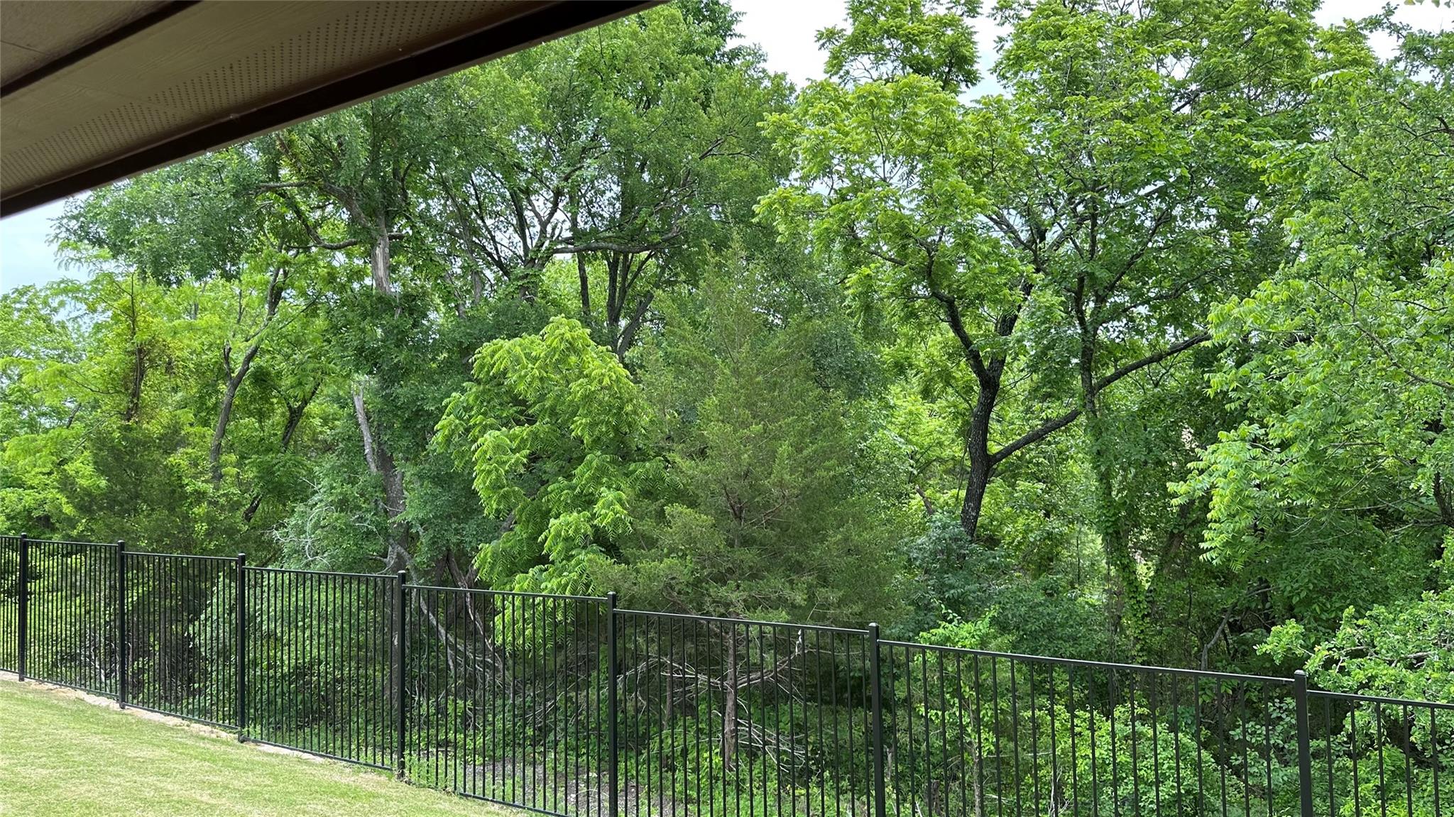 main property photo 19