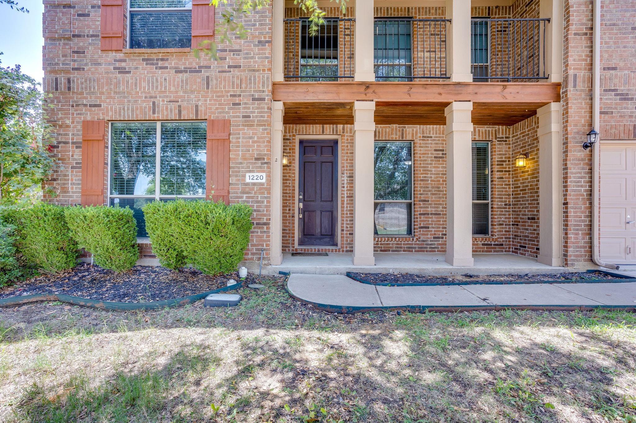 main property photo 28