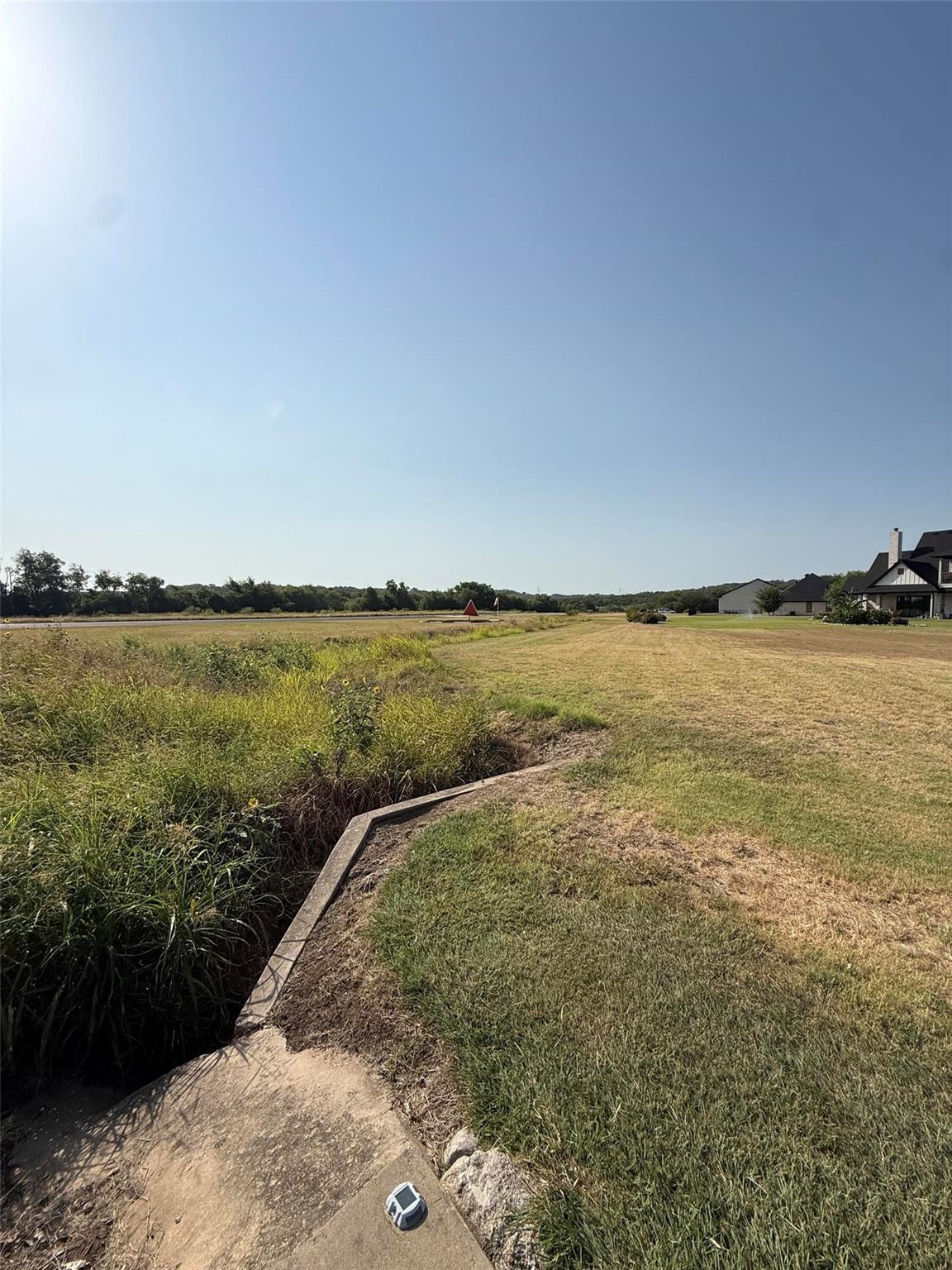 main property photo 6