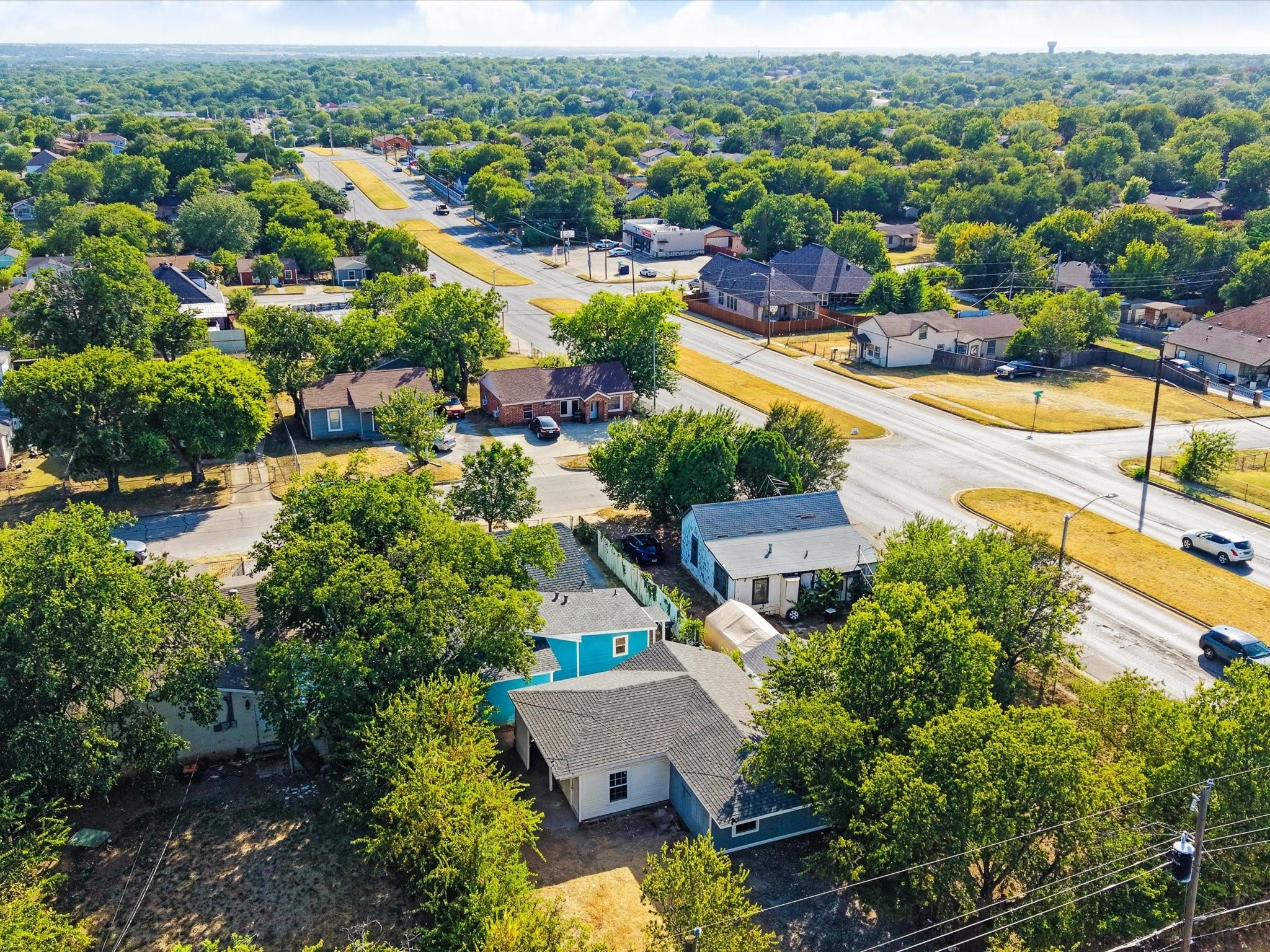 main property photo 36