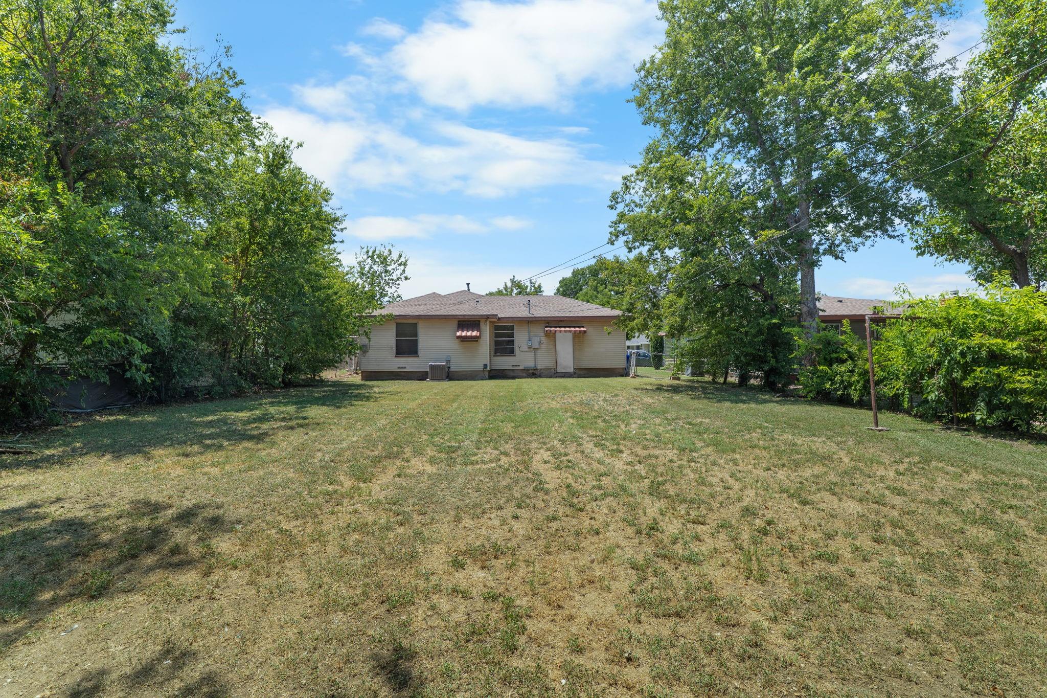 main property photo 16