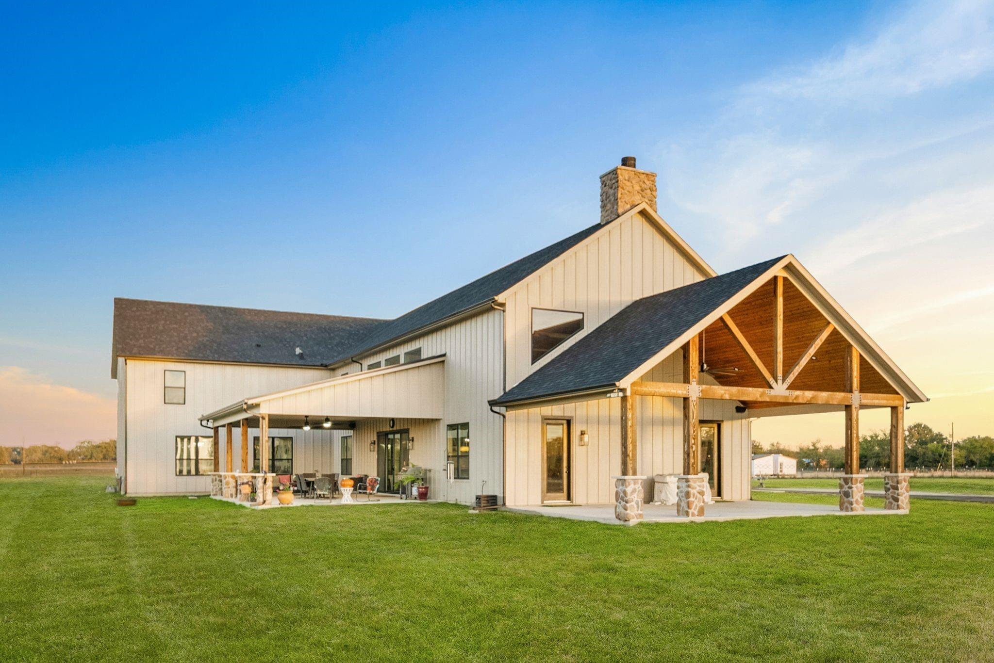 main property photo 2