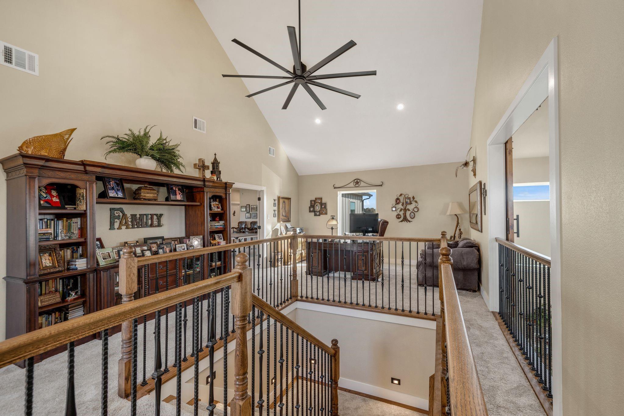 main property photo 24