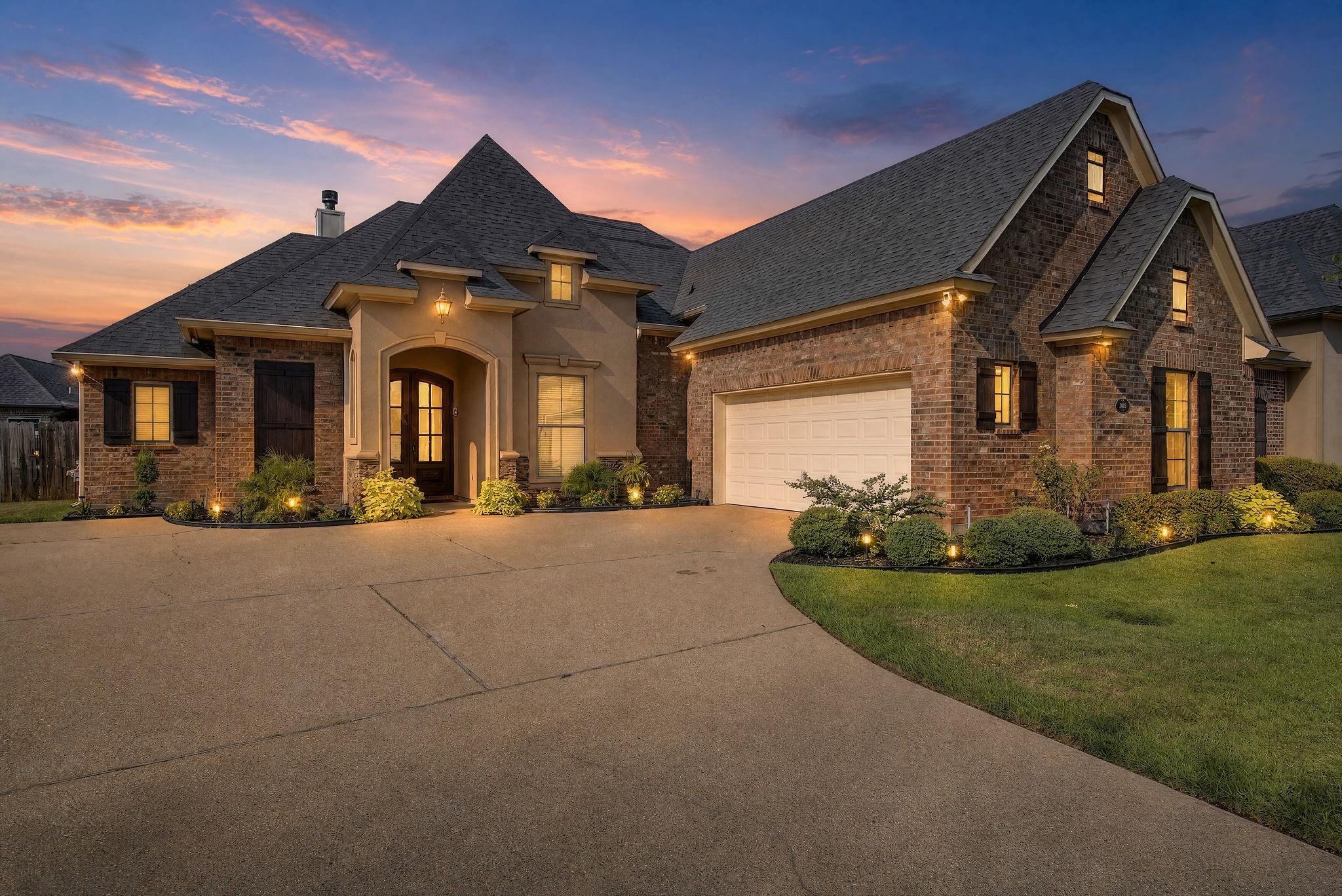 main property photo 0