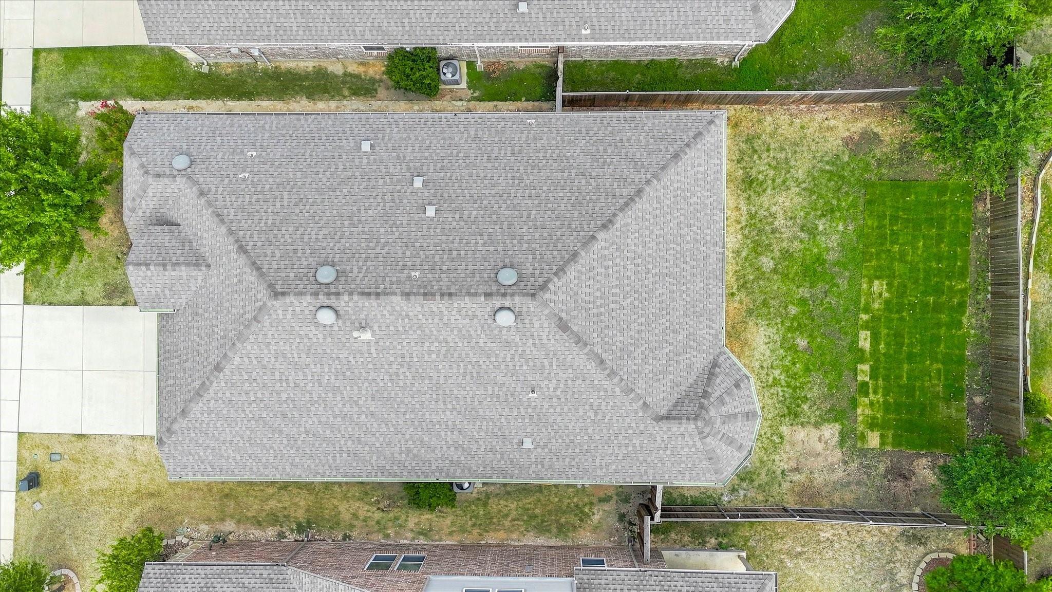 main property photo 32