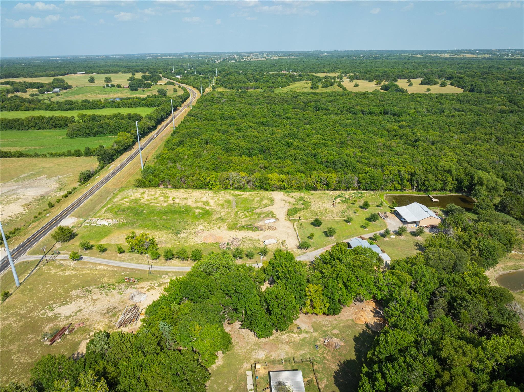 main property photo 4