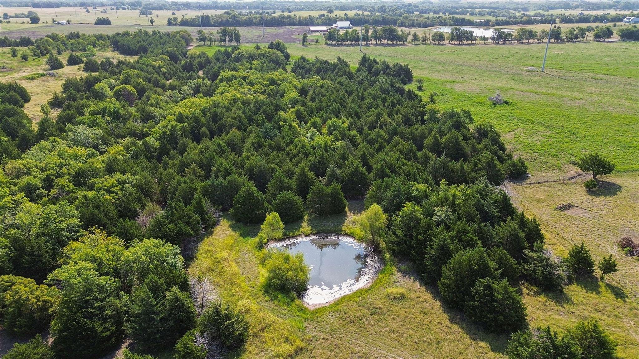 main property photo 11