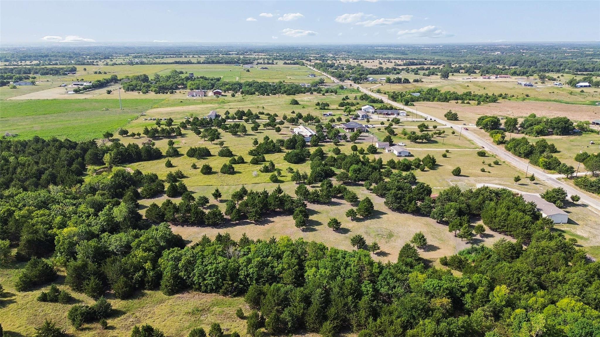main property photo 14
