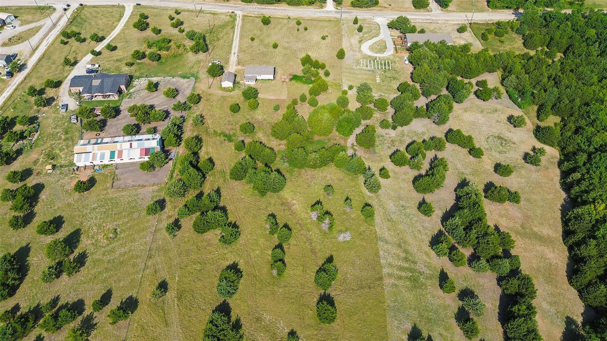 main property photo 6