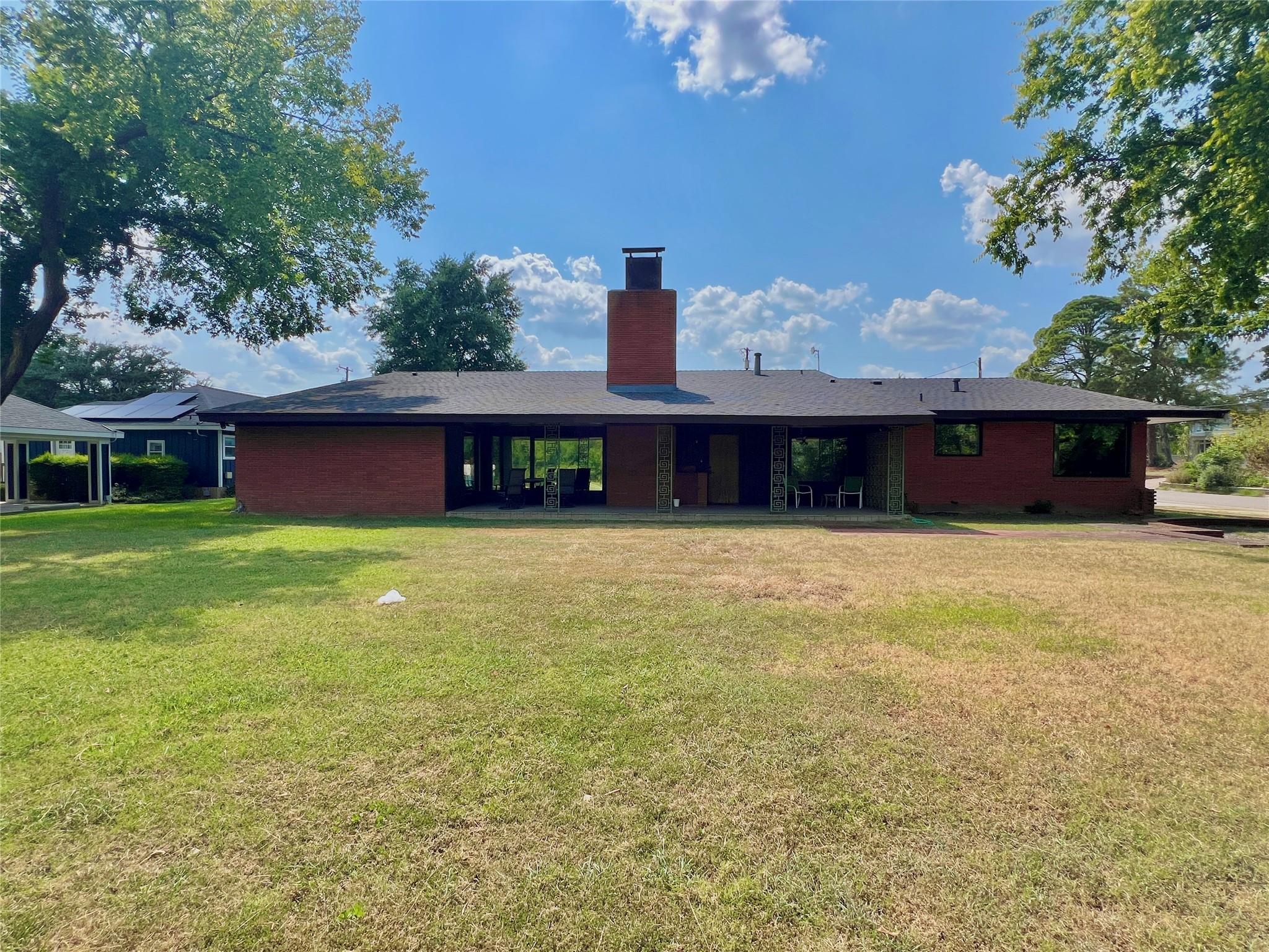 main property photo 36