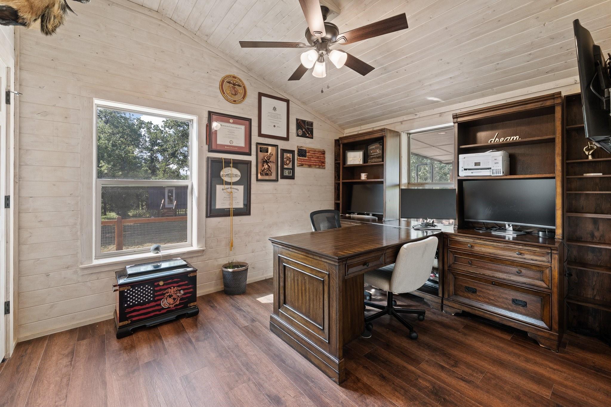 main property photo 17