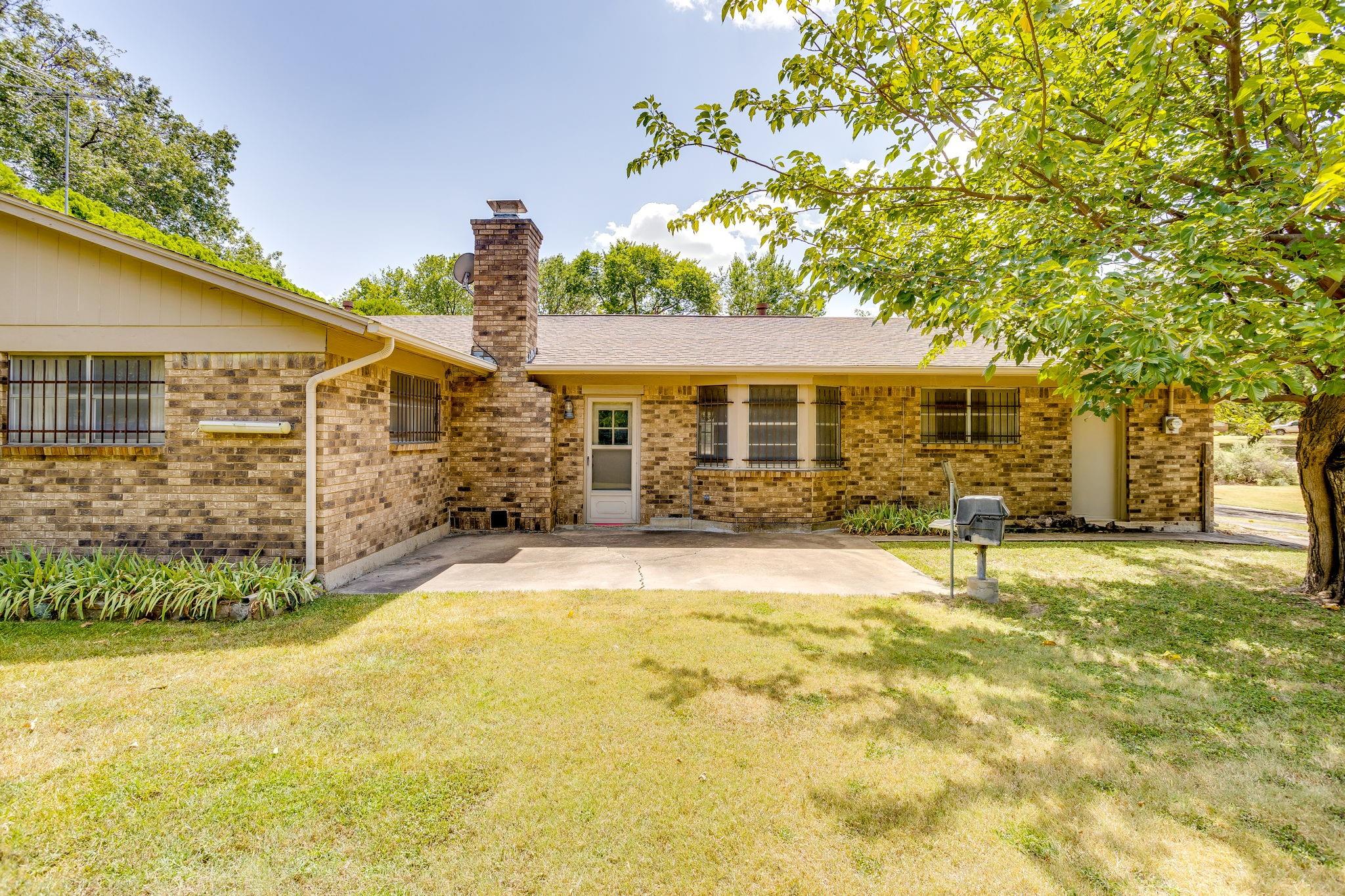 main property photo 31