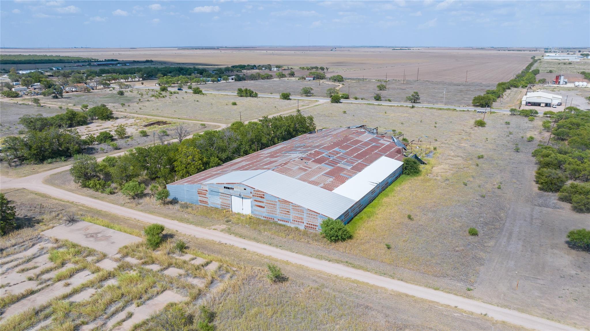 main property photo 9