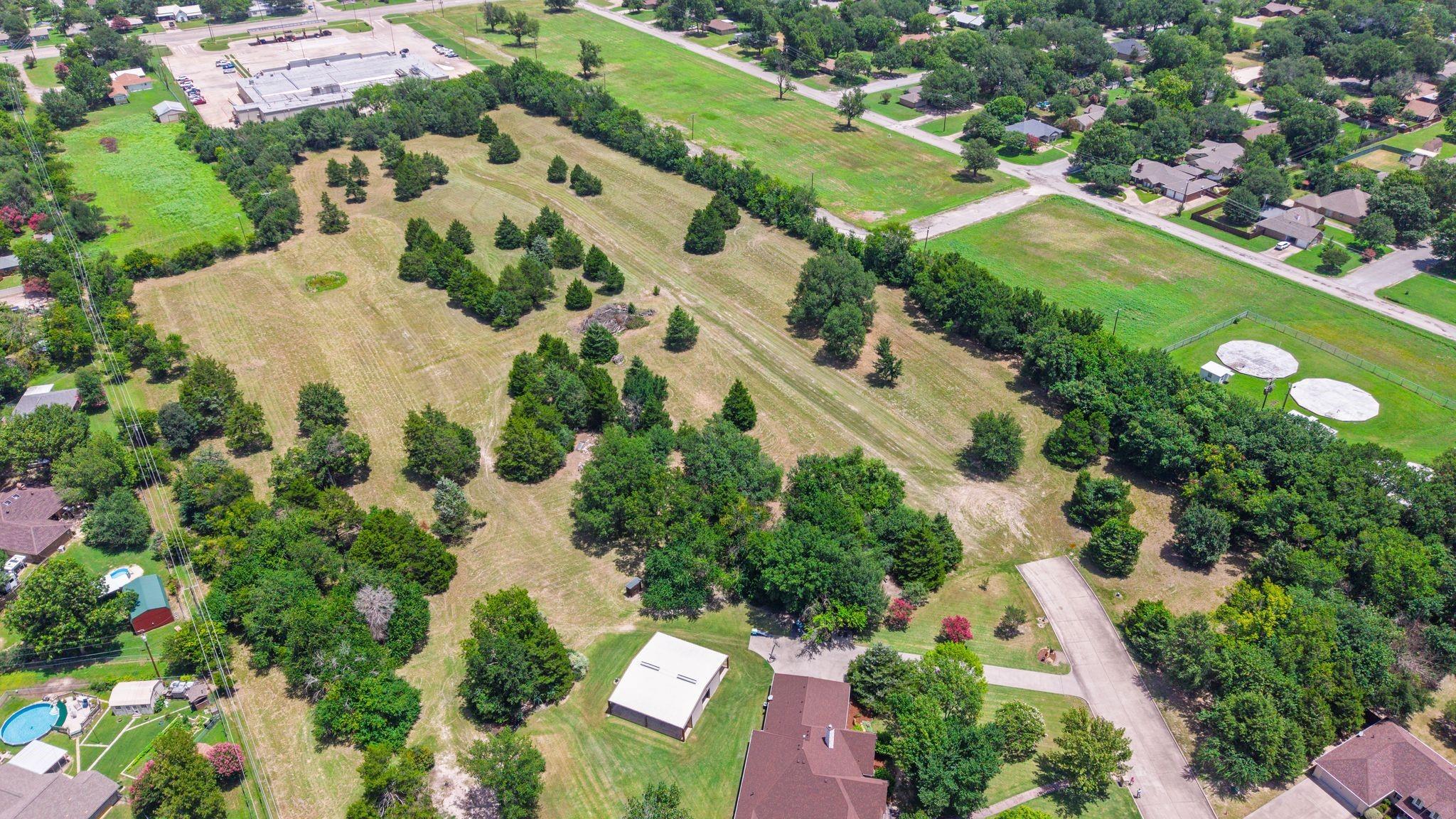 main property photo 4