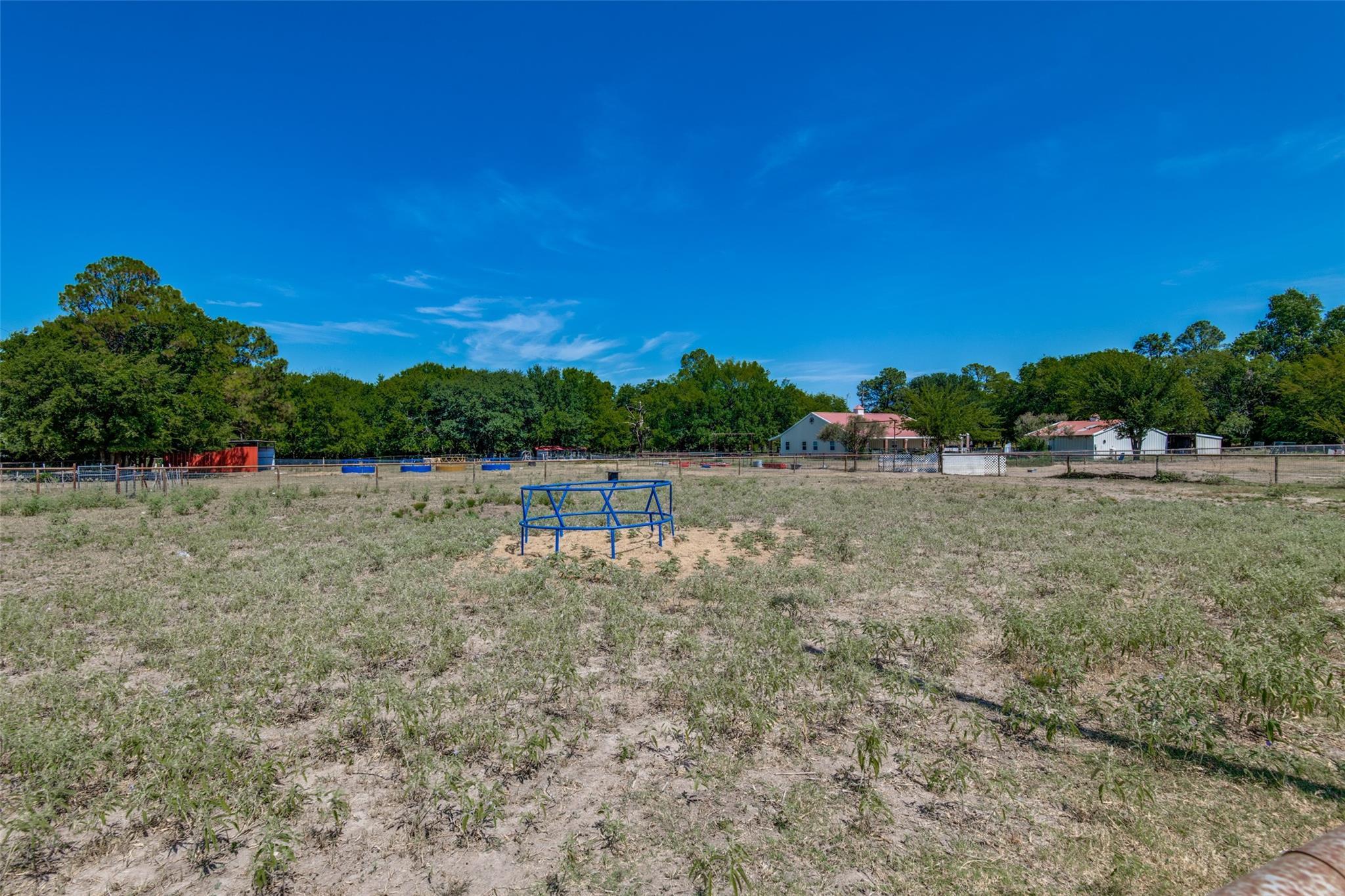 main property photo 8